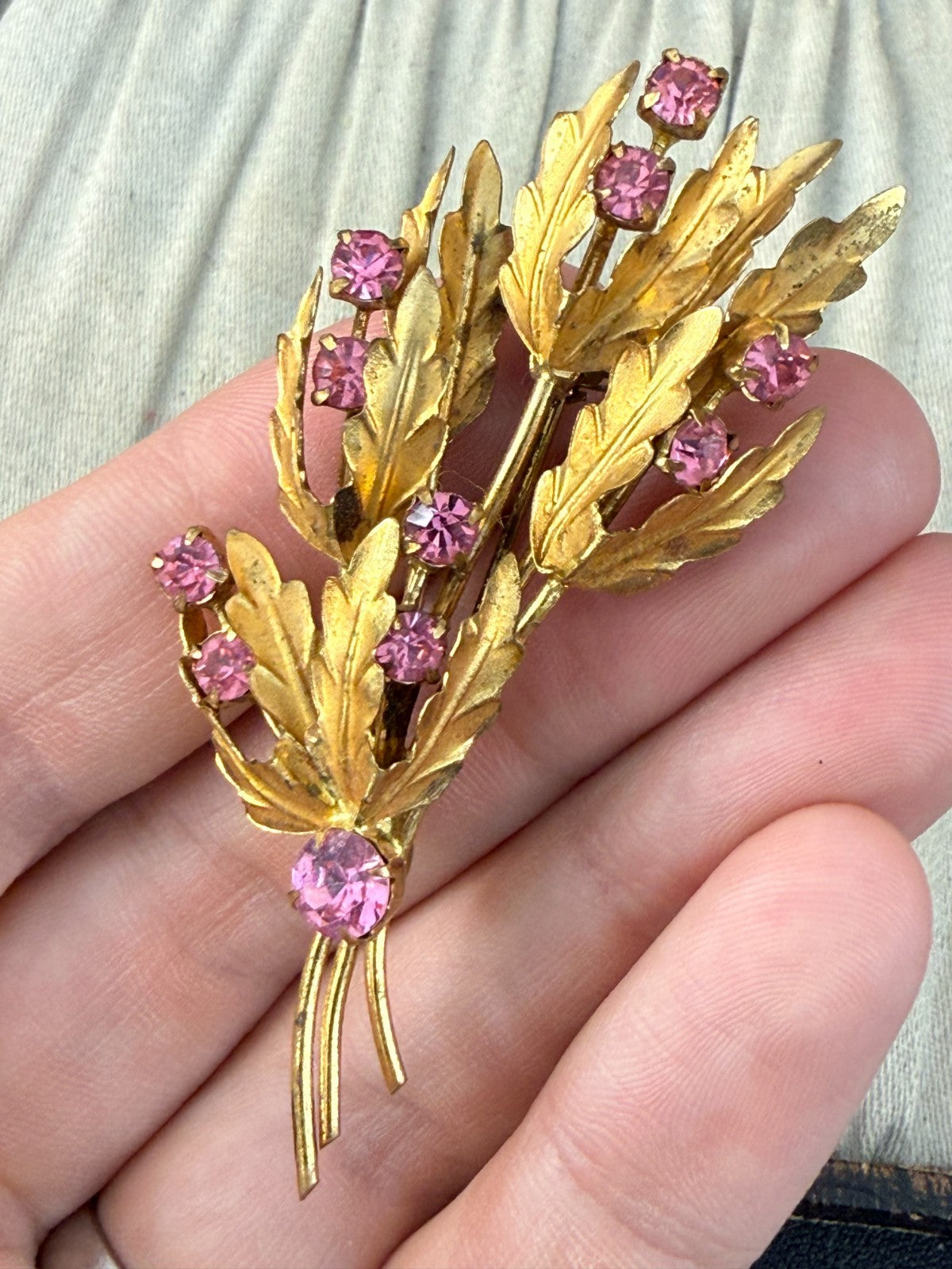 Vintage Gold Tone Leaf Spray Brooch Pink Rhinestone Floral Bouquet Pin 1950s