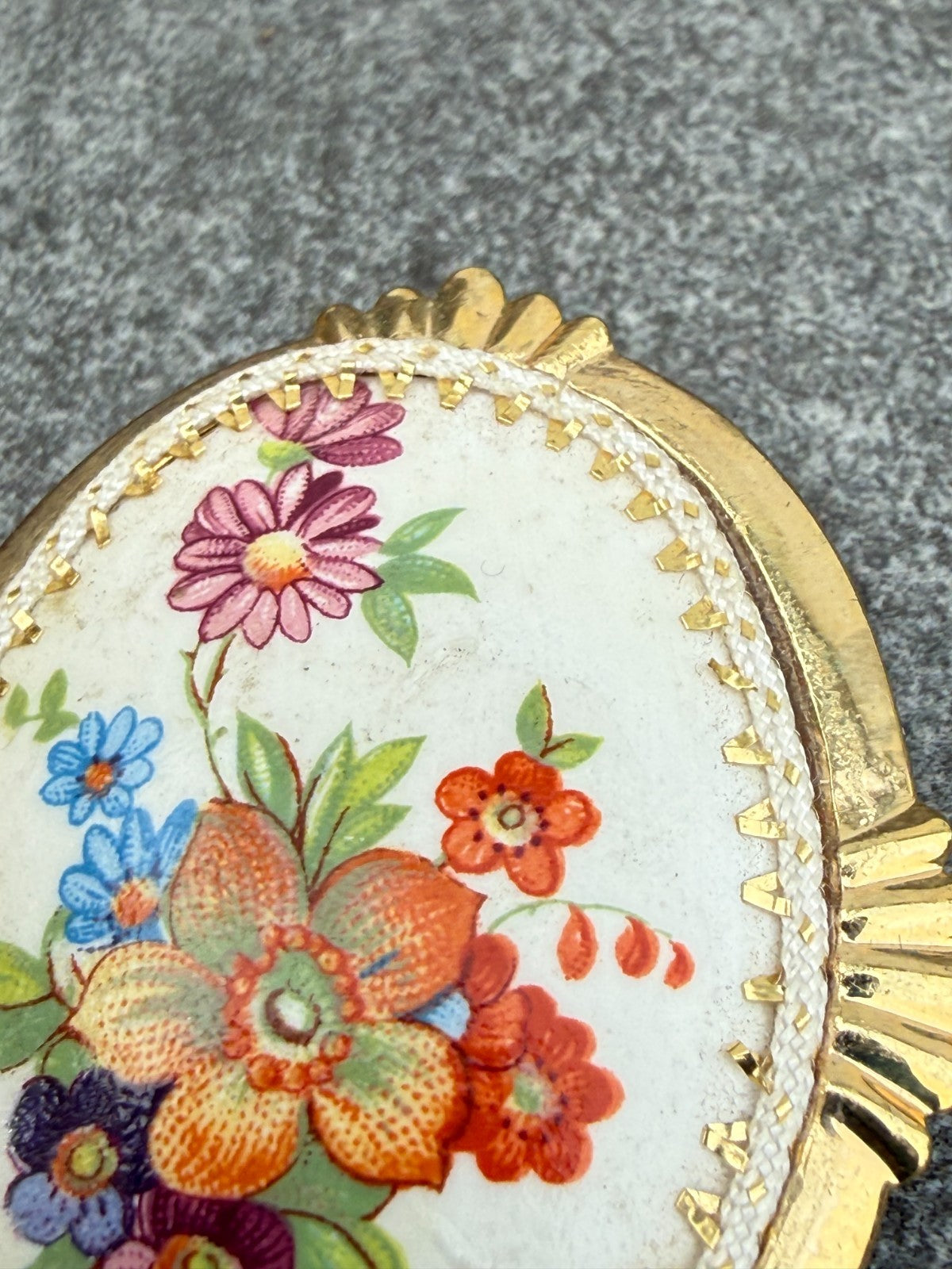 Vintage Hand Painted Floral Brooch Gold Tone Pin Flower Pin Wildflower Oval
