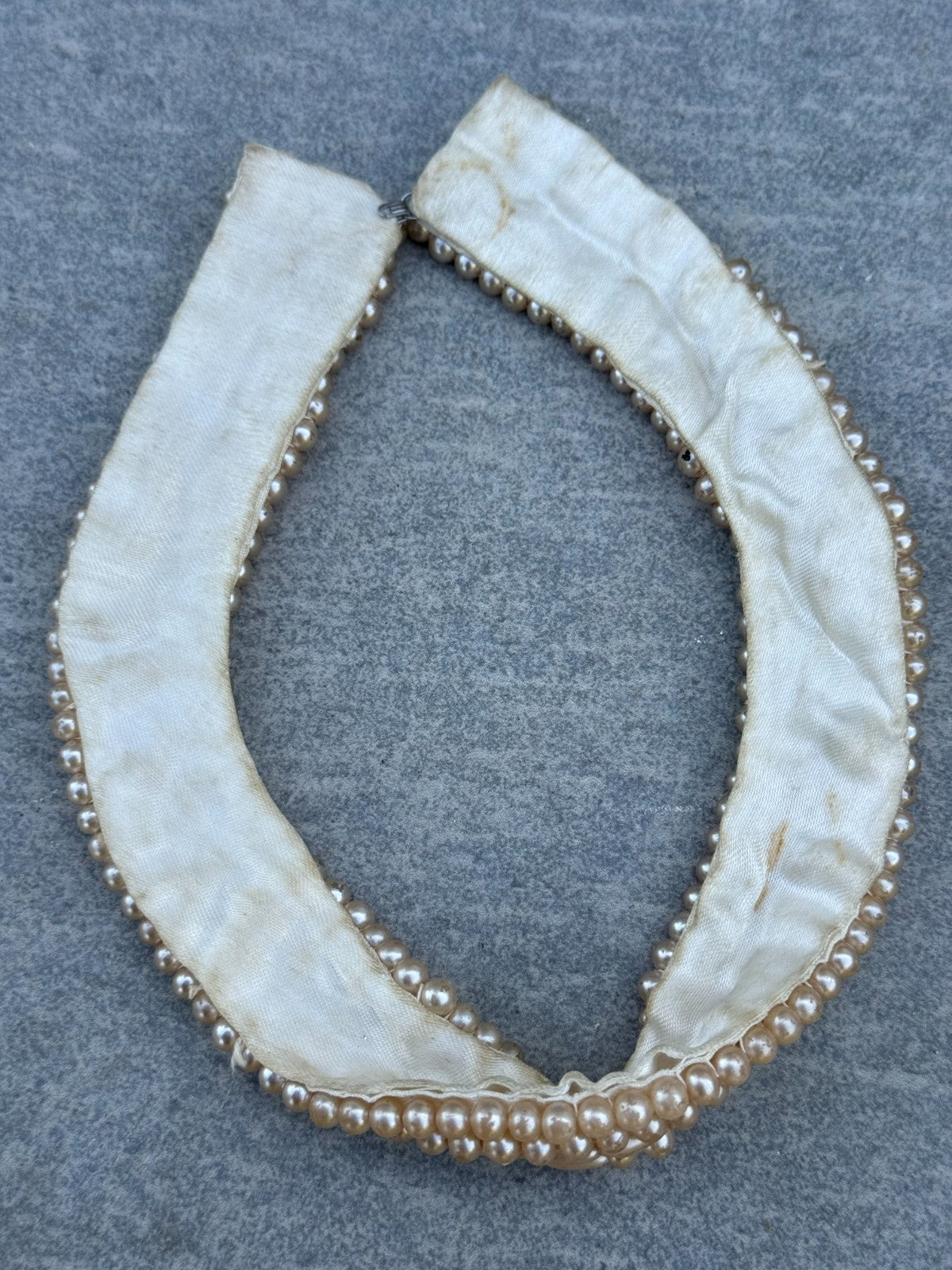 Vintage Cream Faux Pearl Flapper Necklace Collar Bib Style Fabric Mid Century