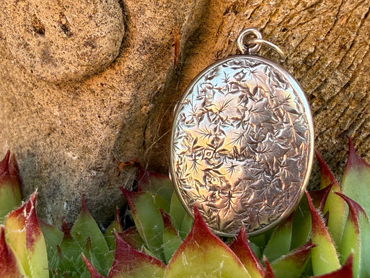 Antique Sterling Silver Foliate Pendant Locket