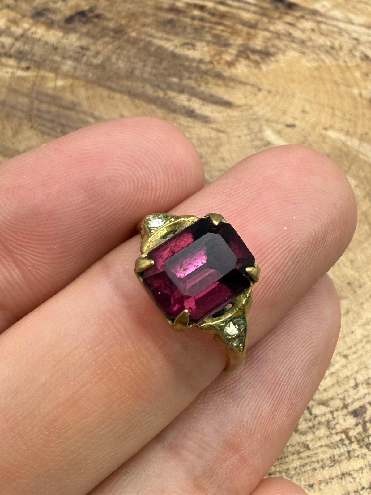 Vintage Purple Glass Rhinestone Cocktail Ring