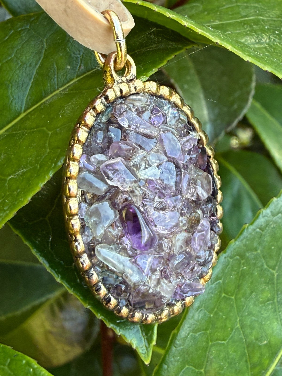 Vintage Amethyst Pendant Gold Tone Ornate Oval Purple Chip Shard