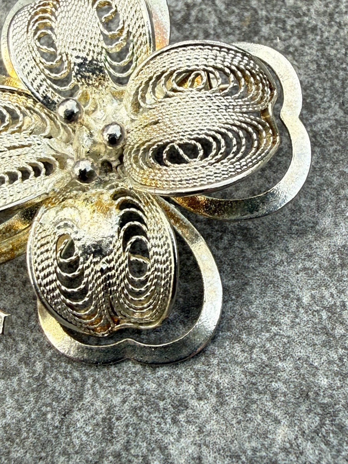 Vintage Four Leaf Clover Brooch Silver Tone Pin Floral Filigree Mid Century