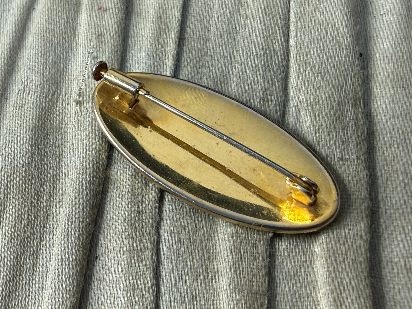 Vintage Damascene Brooch Pin Gold Tone Spanish Toledo Black Geometric Oval