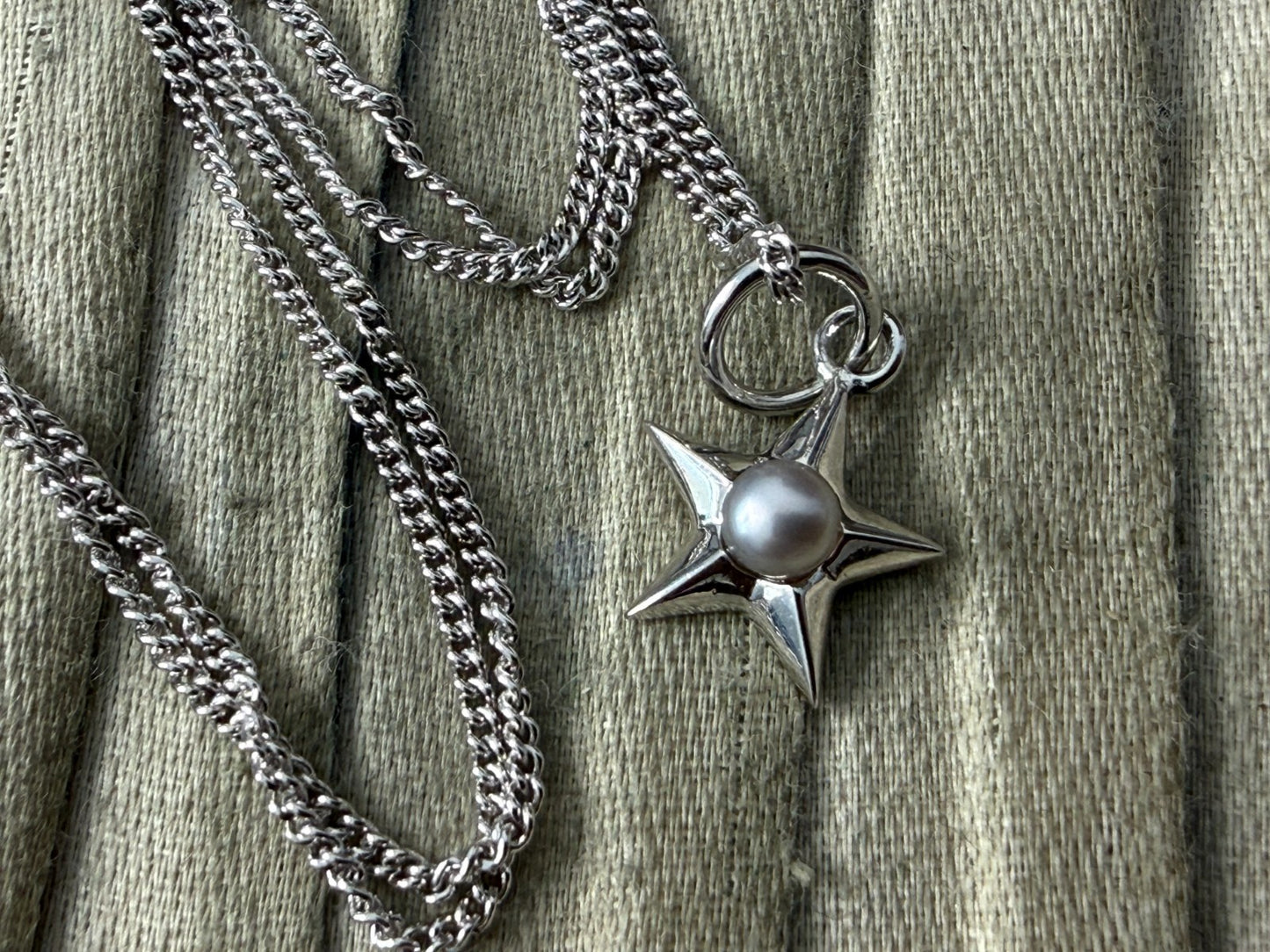 Sterling Silver 925 Star Pearl Pendant Necklace Curb Chain 52cm CB Mark