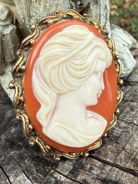 Vintage Cameo Brooch Gold Tone Pin Portrait Lady Woman Plastic Resin