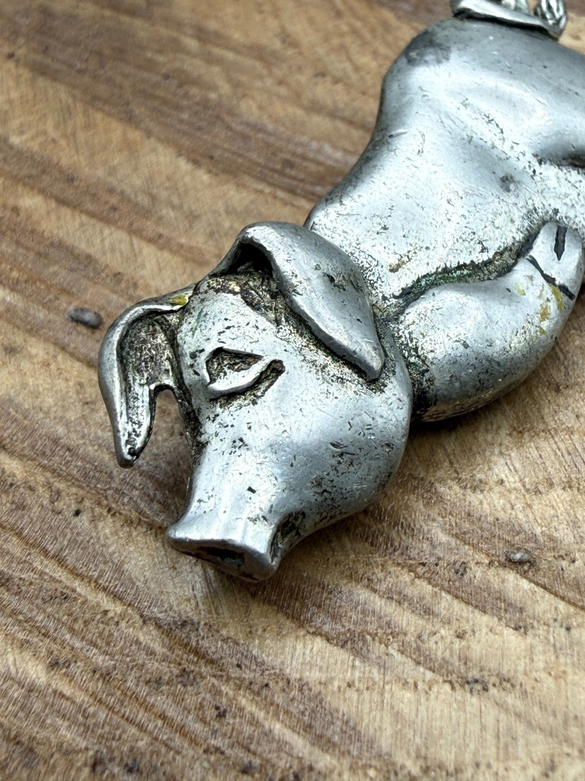 Vintage A.E. Williams Pewter Pig Brooch Pin Signed Piglet Sleeping Farmyard