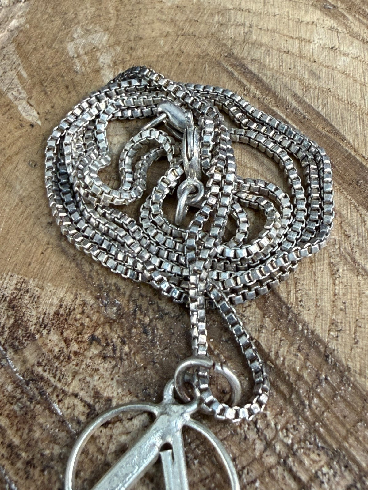 Vintage Silver Tone Solje Inspired Pendant Necklace 18KGP Box Chain Drops