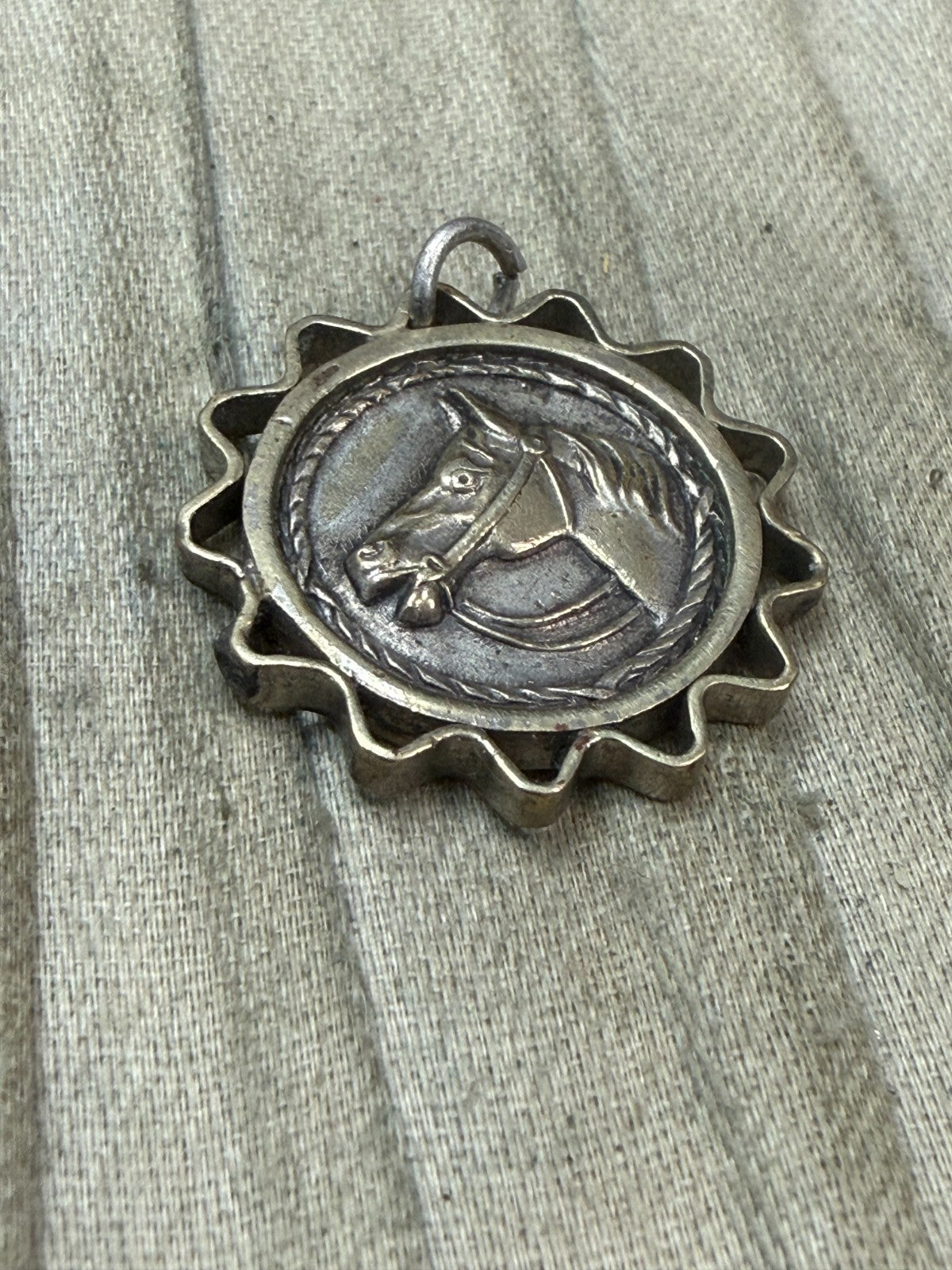Vintage Horse Head Pendant Silver Tone Fob Medal Equestrian Scalloped Border