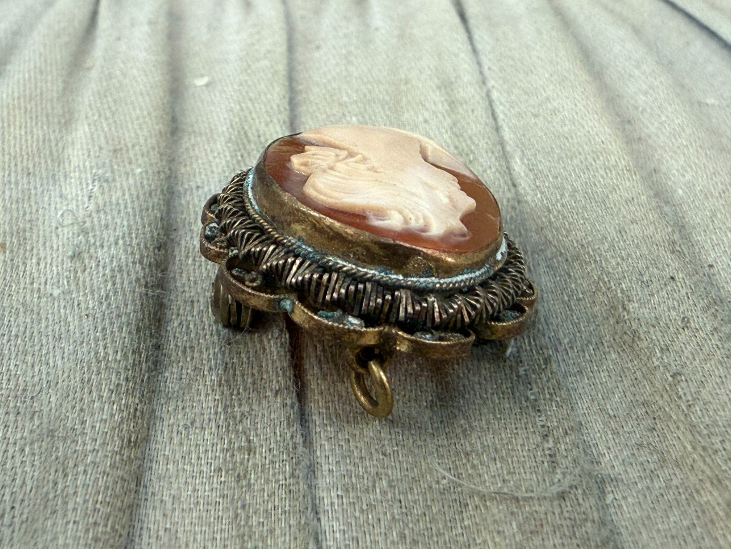 Vintage Shell Cameo Brooch Pendant Female Portrait Gold Tone Pin Mid Century