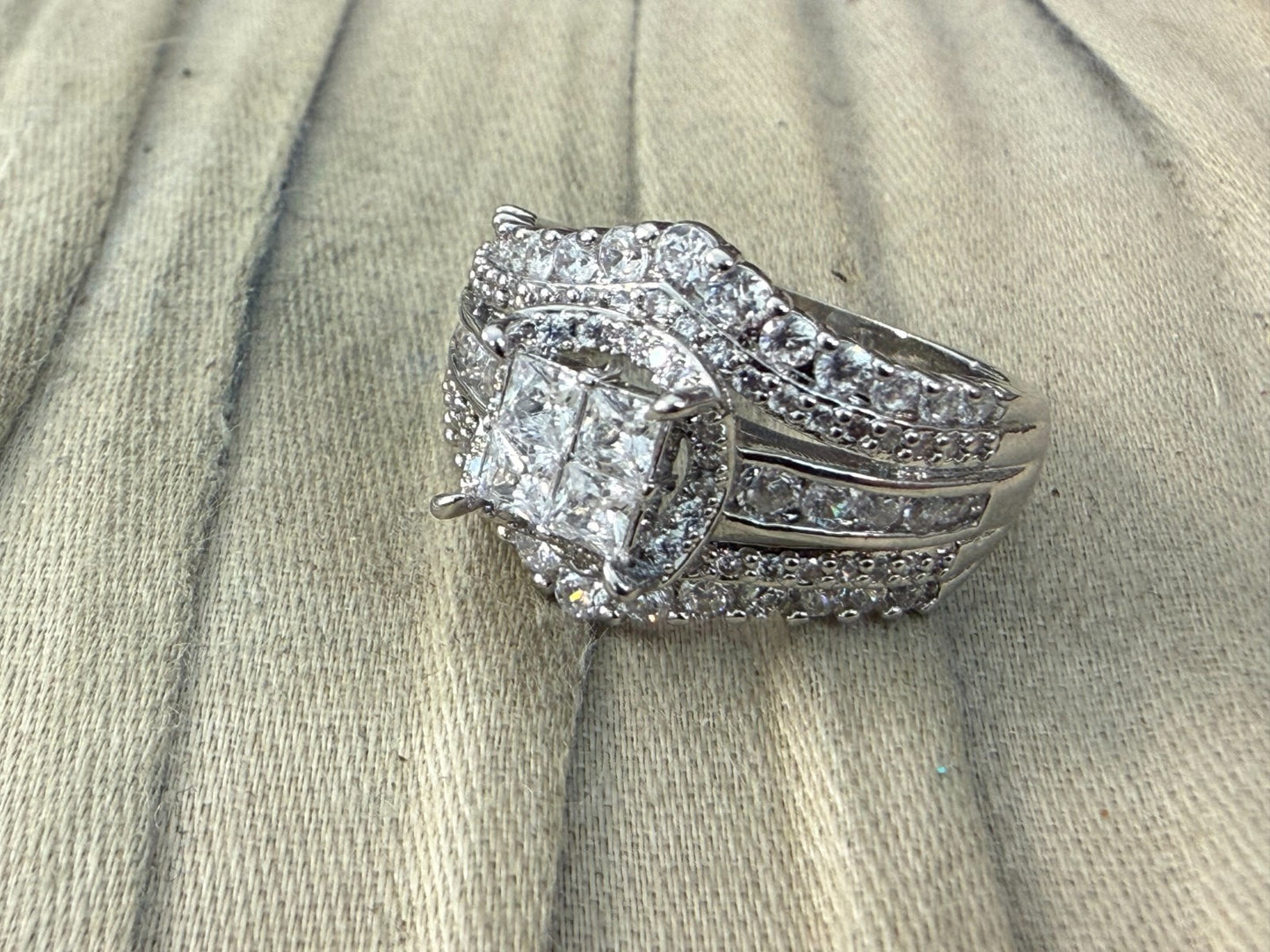 Sparkly Silver Tone Rhinestone Princess Cut Cluster Halo Bridal Ring Size U