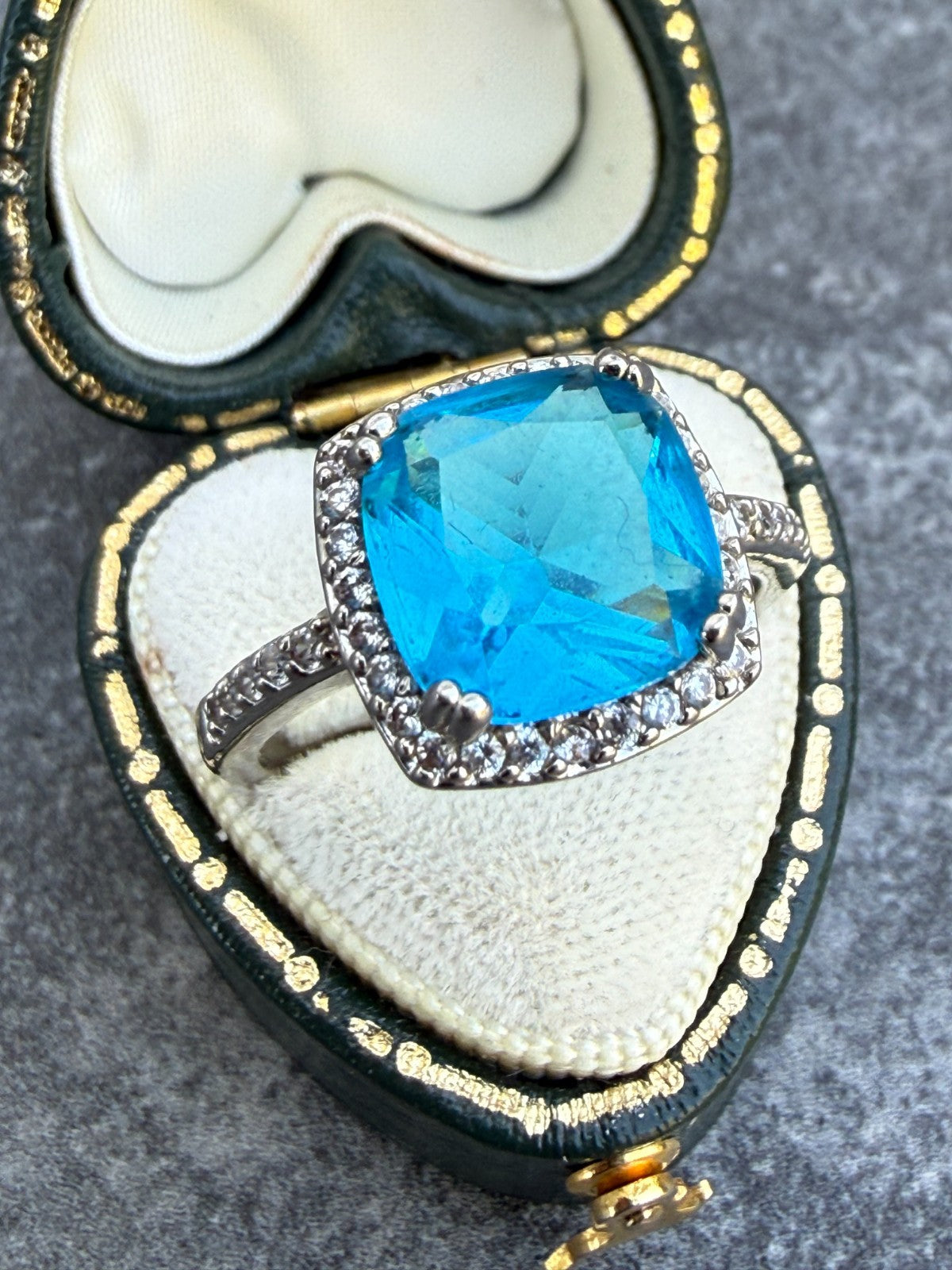 Sparkly Blue Ring Silver Tone Square Blue Glass Cocktail Statement Size R