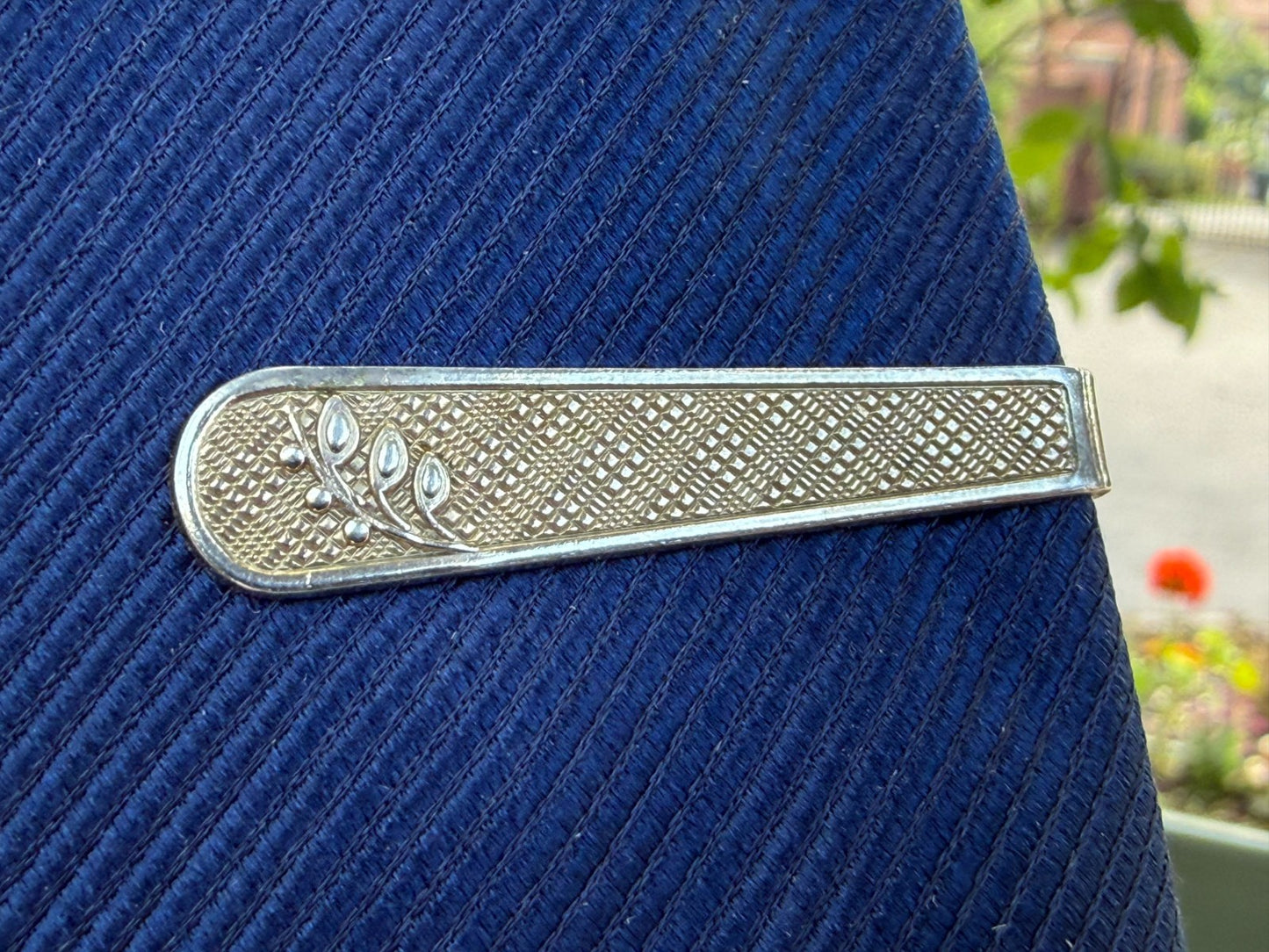 Vintage Fern Tie Clip Gold Tone Metal Bar Crosshatch Natural Mens Gents Retro