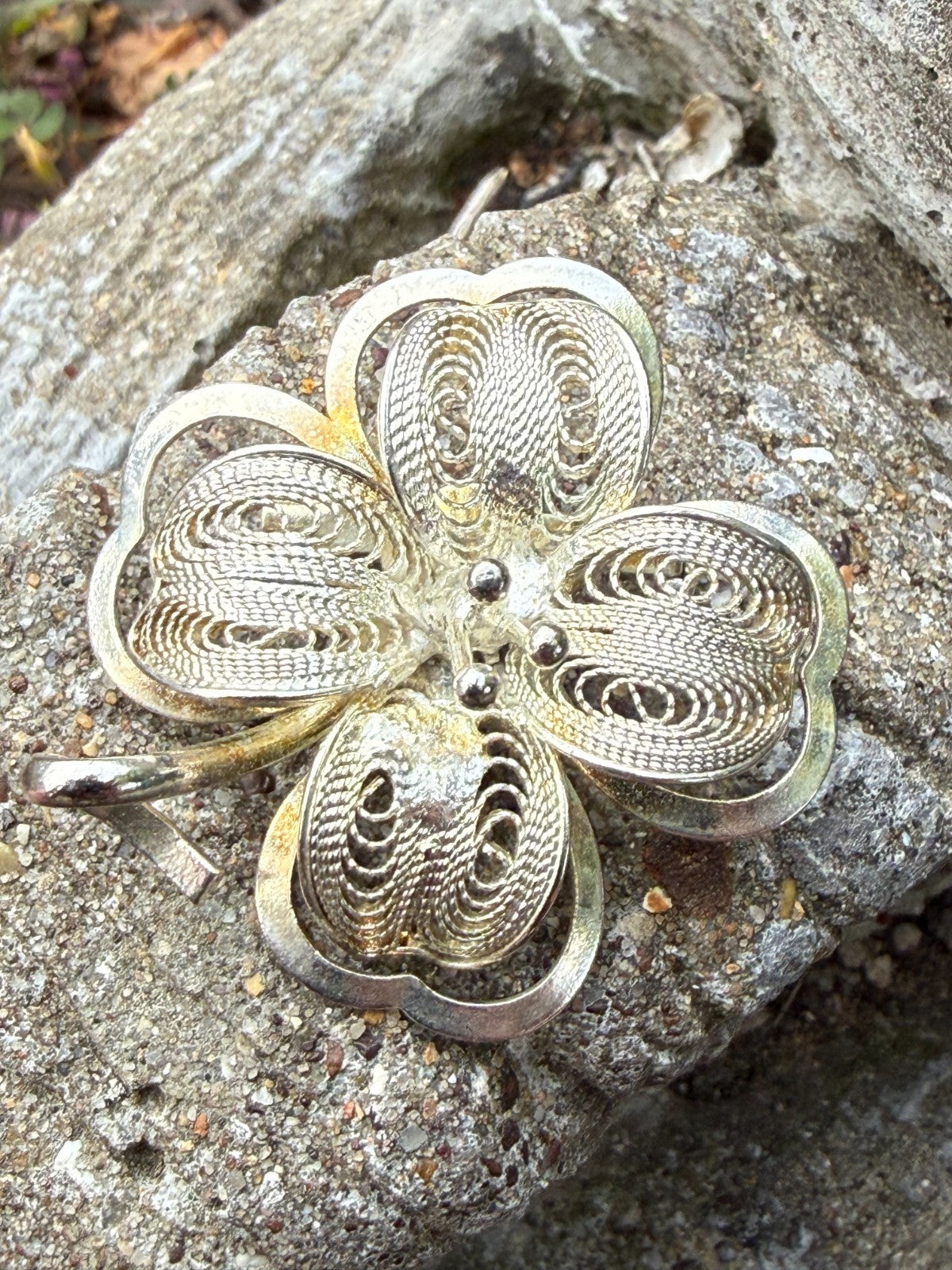 Vintage Four Leaf Clover Brooch Silver Tone Pin Floral Filigree Mid Century