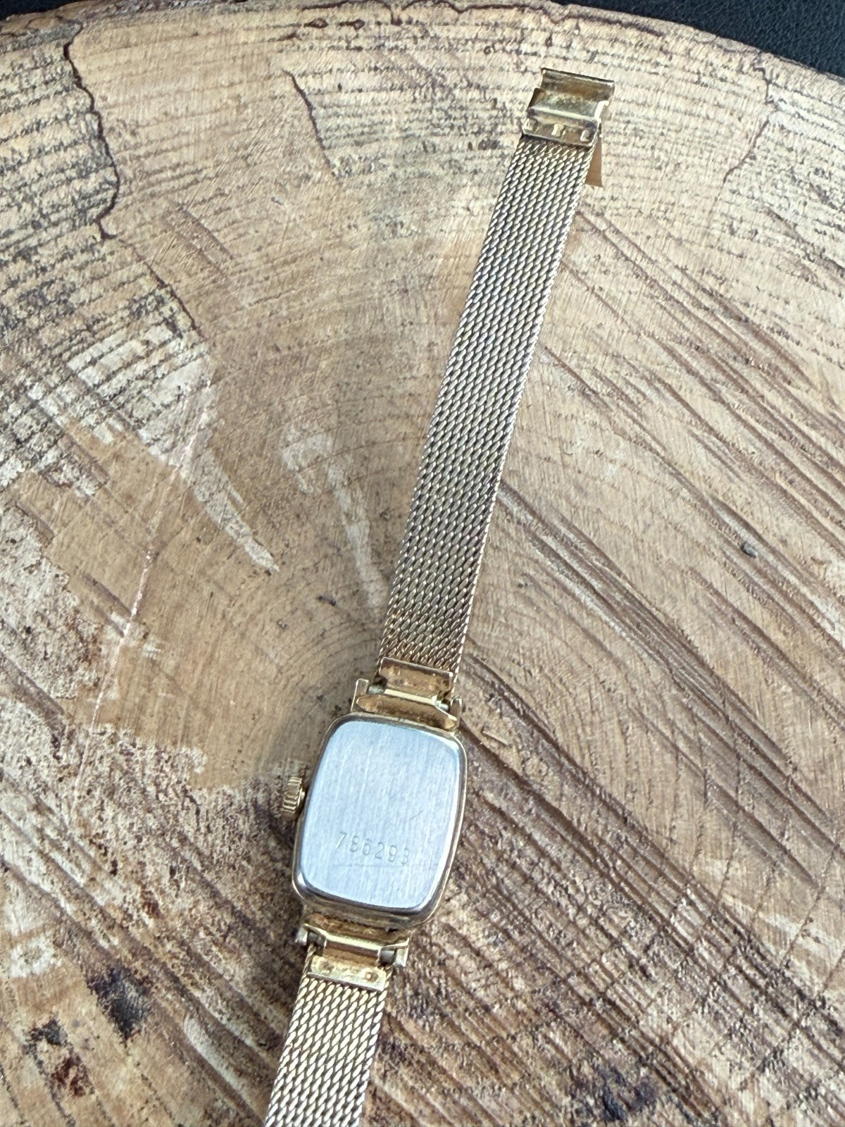 Vintage Sekonda Ladies Watch 17 Jewel Mechanical Gold Tone Mesh Strap - Working