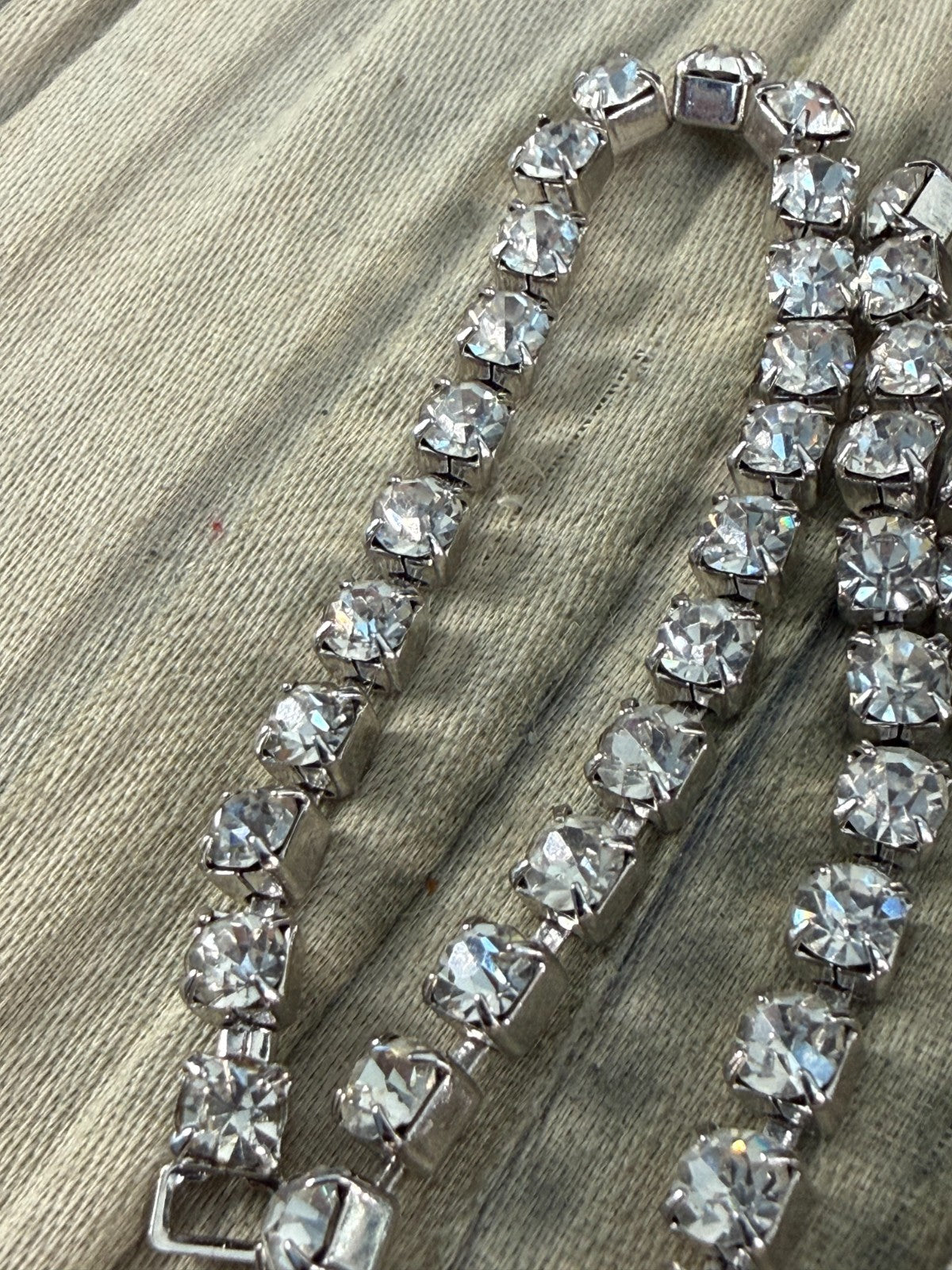 Vintage Sparkly Single Strand Collet Necklace 42cm Silver Tone Diamante Glass