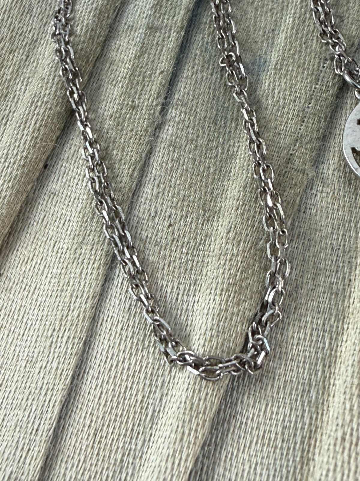 Sterling Silver 925 Globe World Map Pendant Necklace Cable Chain 46cm