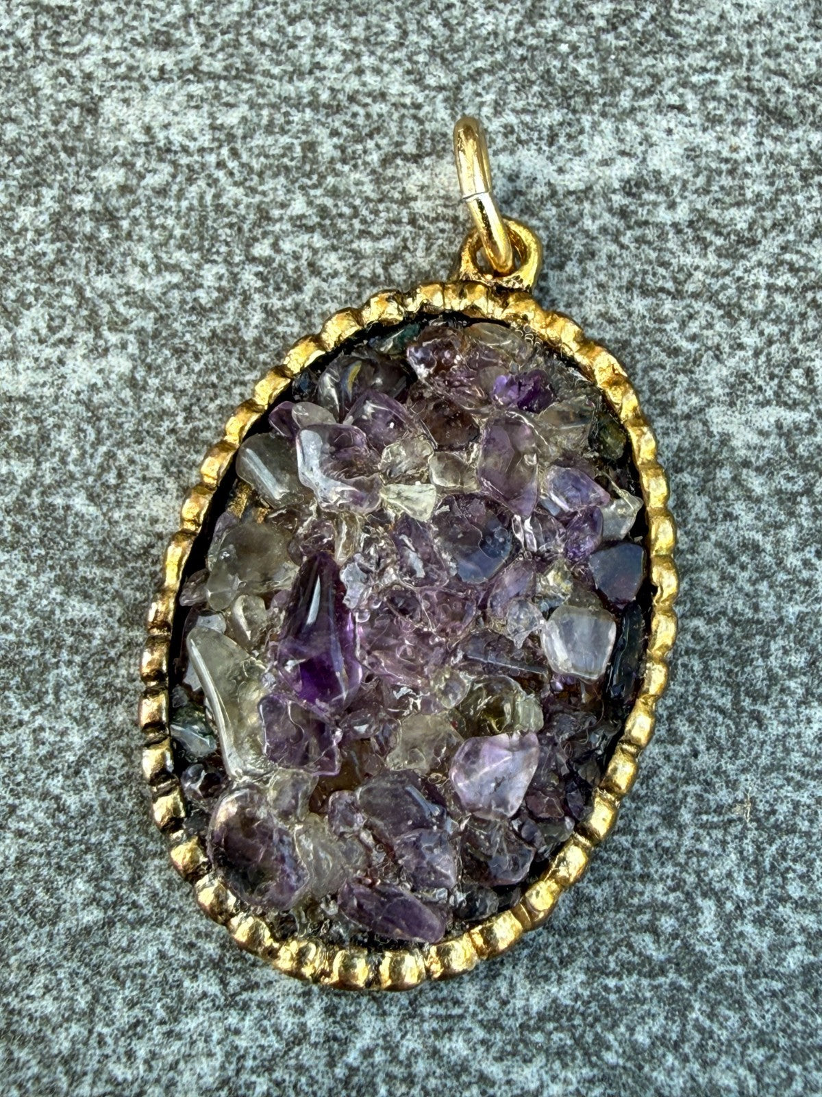 Vintage Amethyst Pendant Gold Tone Ornate Oval Purple Chip Shard