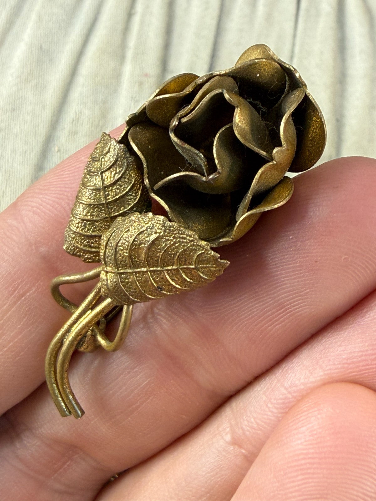 Vintage Rose Brooch Gold Tone Pin Flower Floral Sculptural 1940s Brass Natural