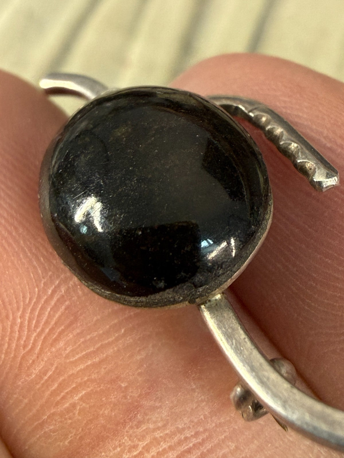 Antique Scottish Pebble Agate Brooch Pin Silver Art Nouveau Celtic Brown