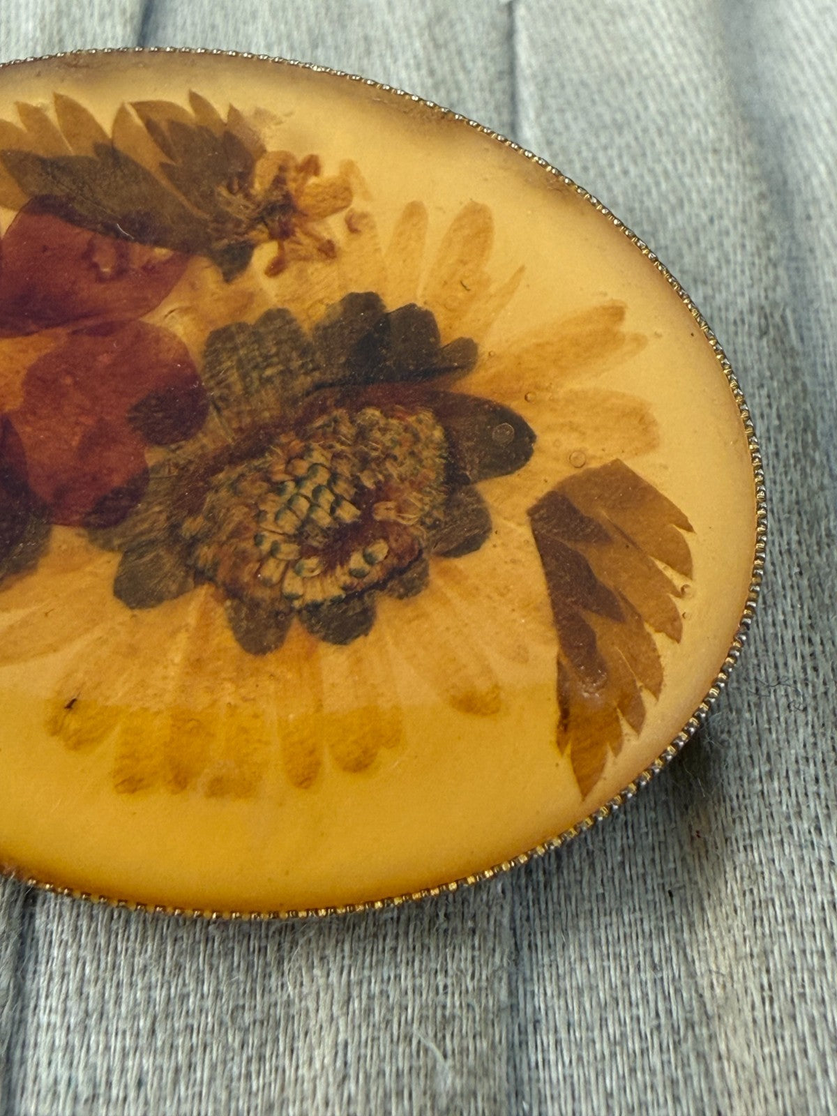 Vintage Pressed Flower Brooch Resin Oval Dried Floral Bouquet Silver Tone Pin
