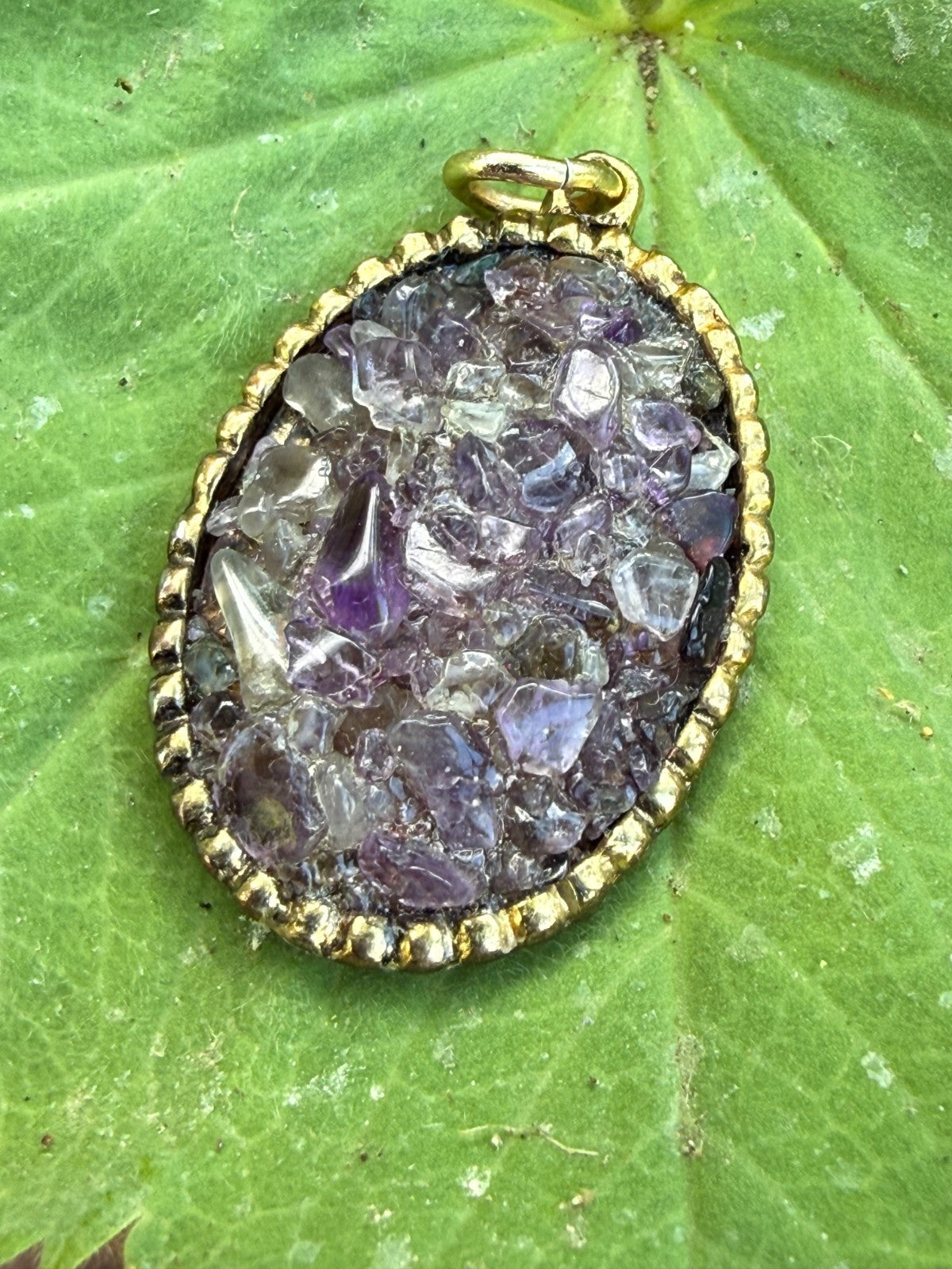 Vintage Amethyst Pendant Gold Tone Ornate Oval Purple Chip Shard