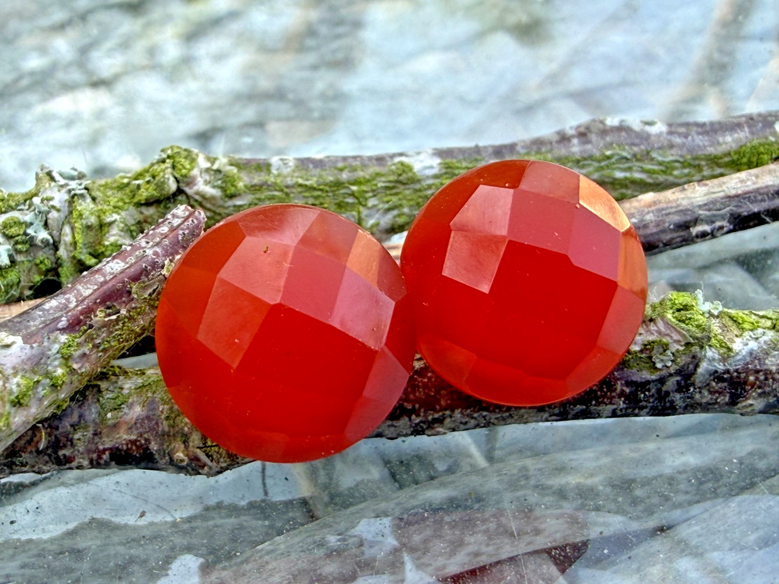 Indian Carnelian Sterling Silver Earrings TGGC Round Faceted Stud 925