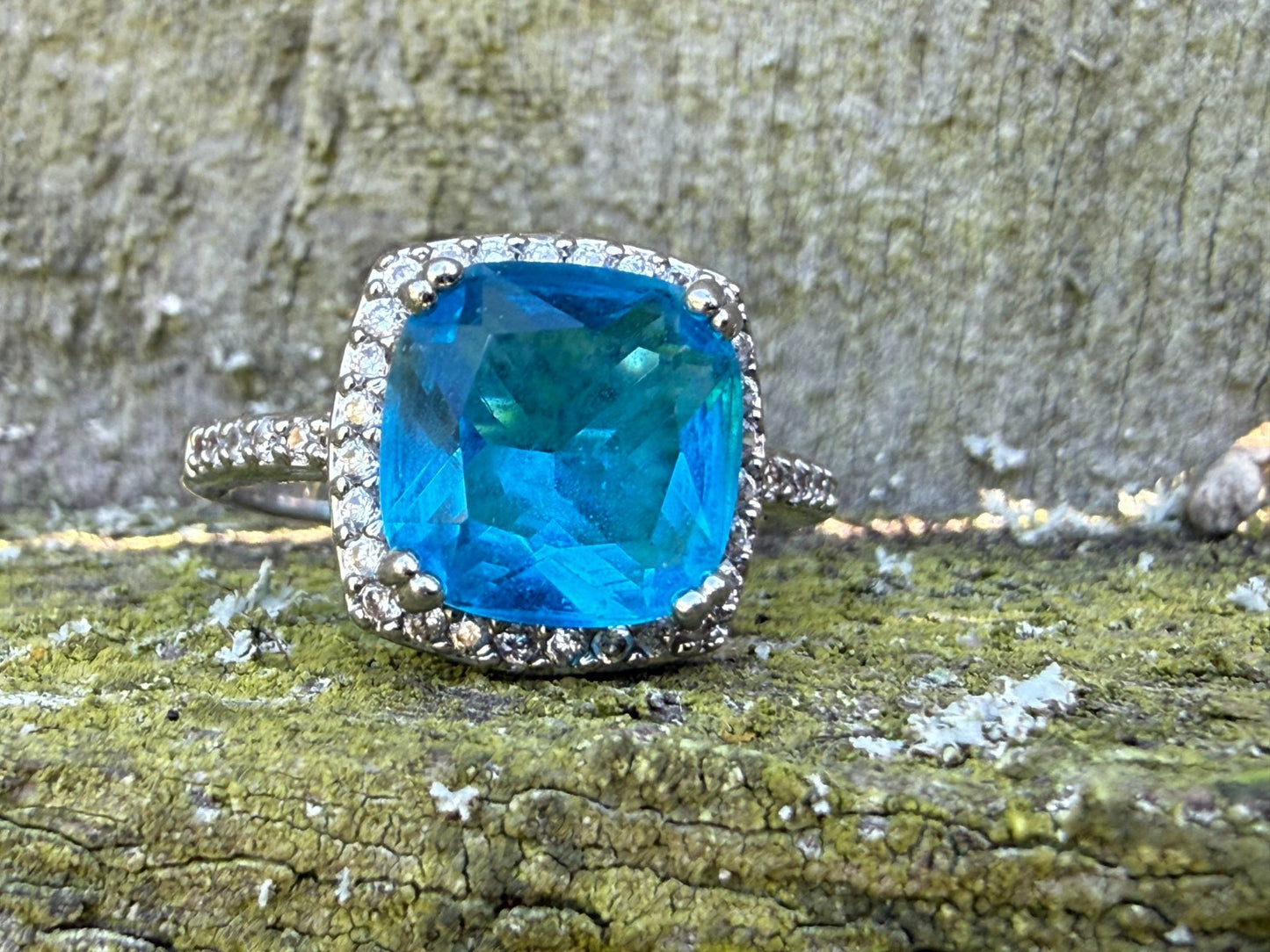 Sparkly Blue Ring Silver Tone Square Blue Glass Cocktail Statement Size R
