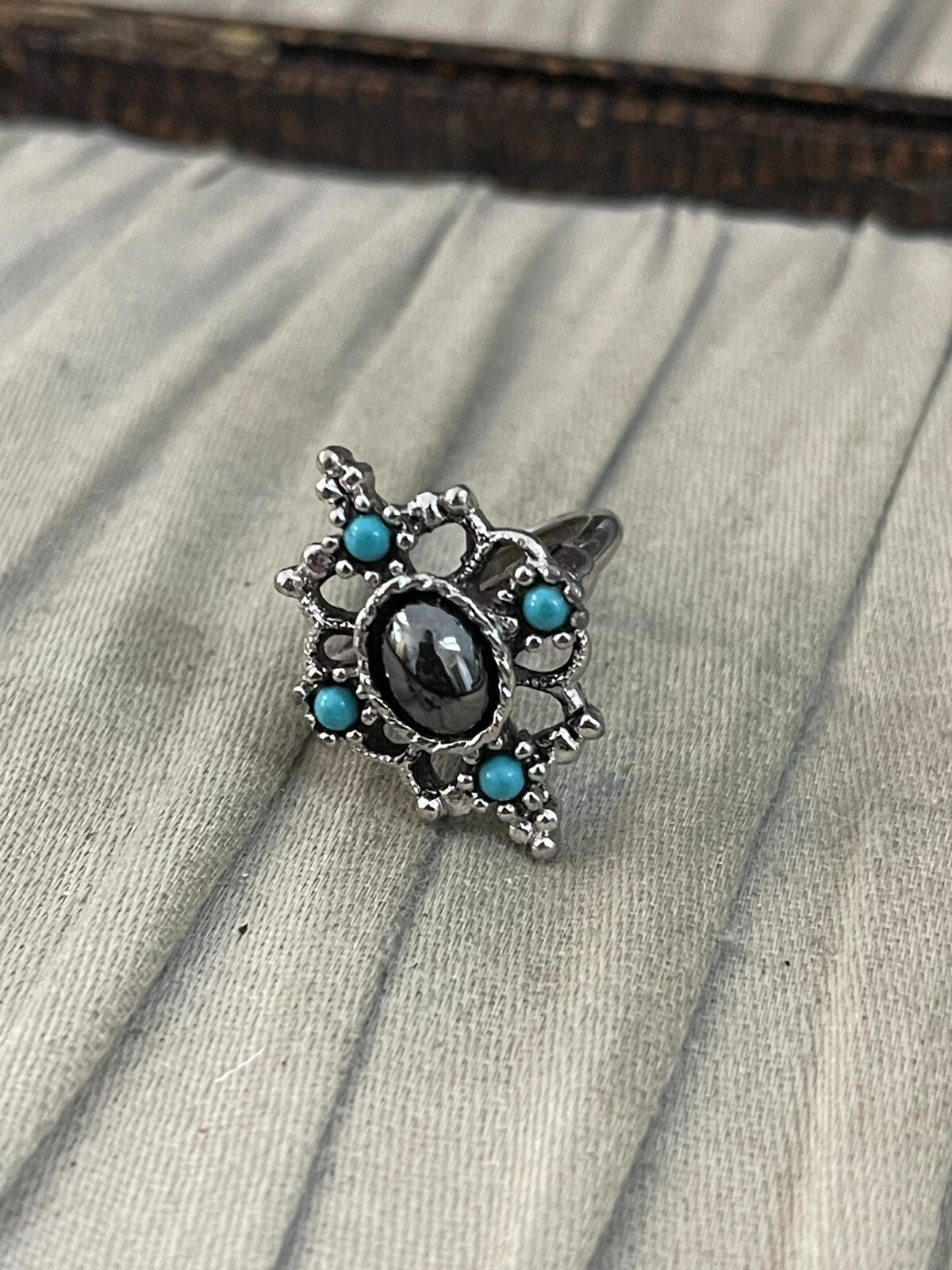 Vintage AVON Mirabella Ring Hematite Faux Turquoise Silver Tone 1970s Size L