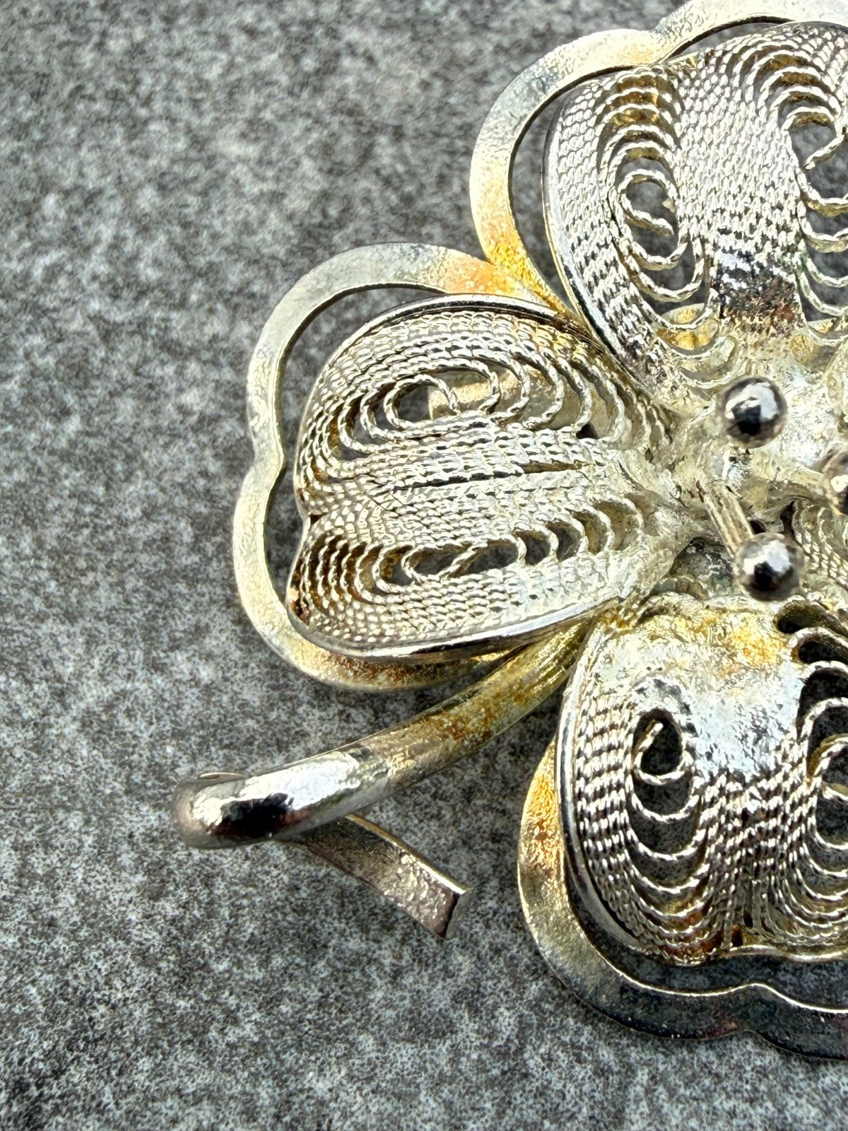 Vintage Four Leaf Clover Brooch Silver Tone Pin Floral Filigree Mid Century