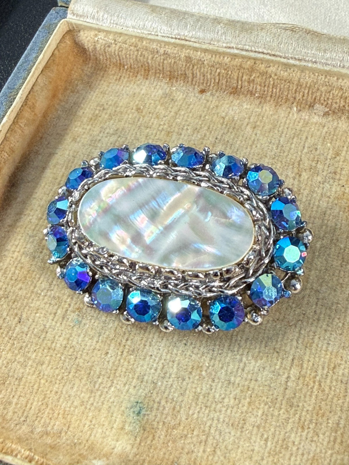 Vintage Sparkly Sphinx Brooch Pin Mother of Pearl Silver Tone Blue AB Rhinestone
