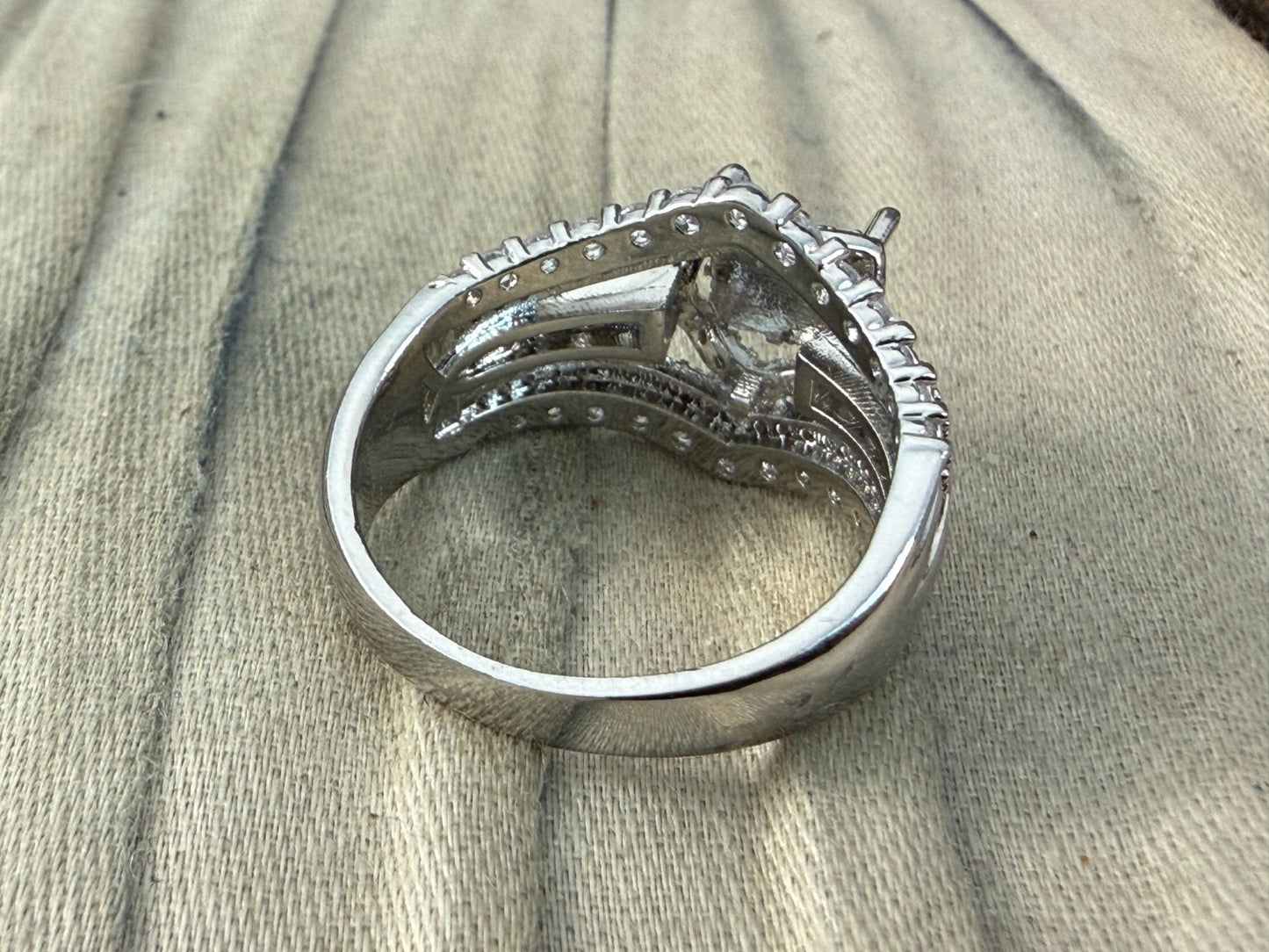 Sparkly Silver Tone Rhinestone Princess Cut Cluster Halo Bridal Ring Size U