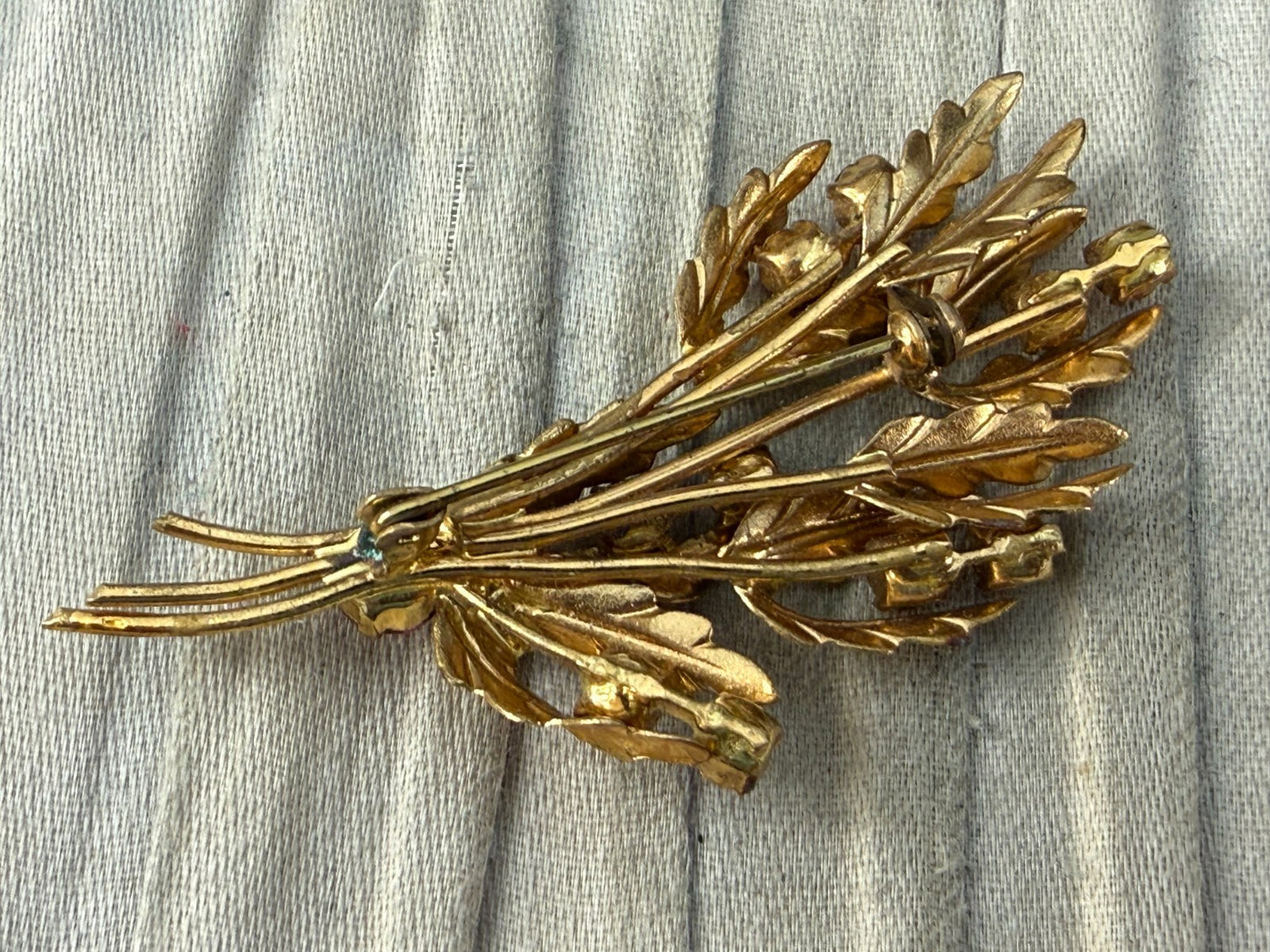 Vintage Gold Tone Leaf Spray Brooch Pink Rhinestone Floral Bouquet Pin 1950s