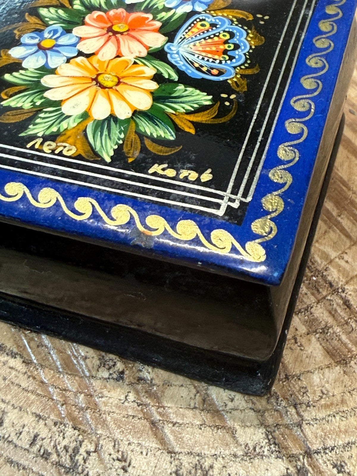 Vintage Russian Lacquered Trinket Box Hand Painted Floral Flowers Square Blue