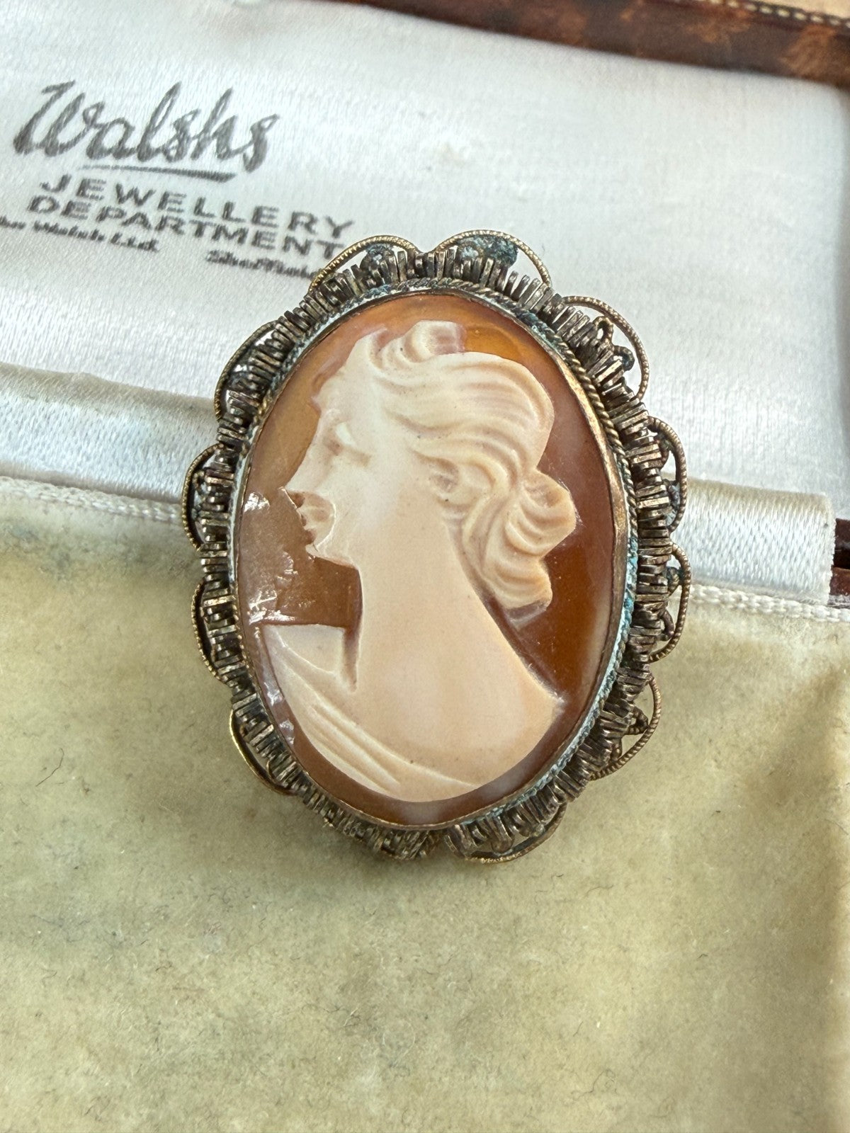 Vintage Shell Cameo Brooch Pendant Female Portrait Gold Tone Pin Mid Century