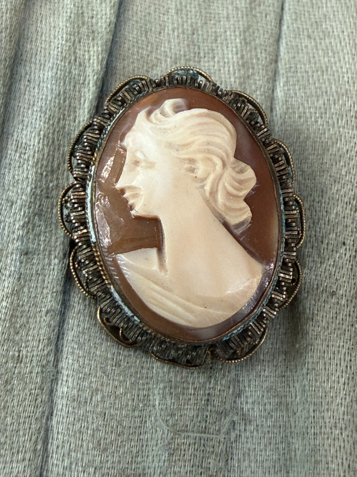 Vintage Shell Cameo Brooch Pendant Female Portrait Gold Tone Pin Mid Century