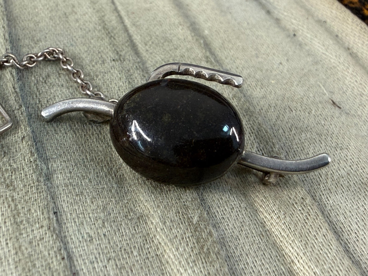 Antique Scottish Pebble Agate Brooch Pin Silver Art Nouveau Celtic Brown