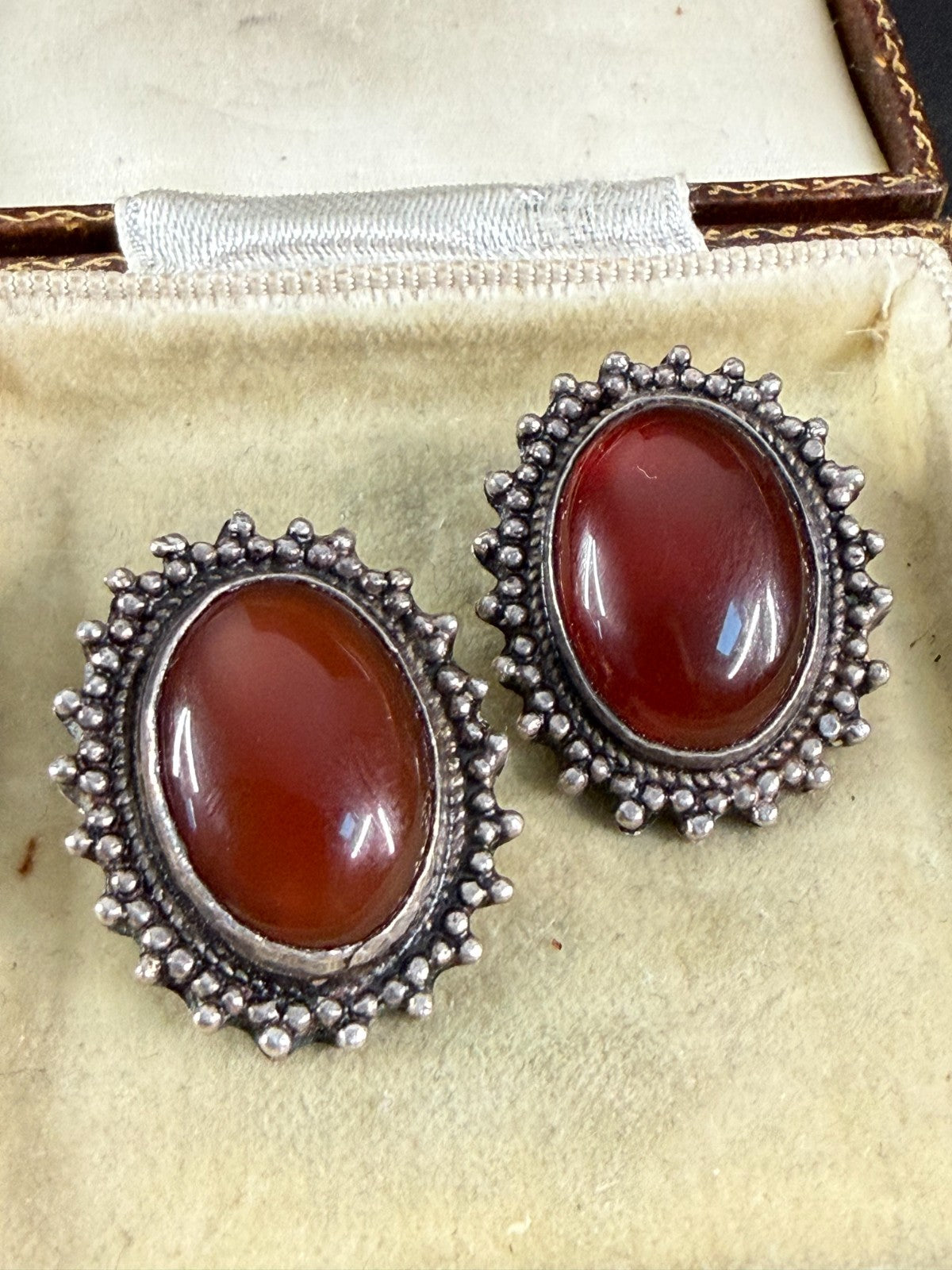 Vintage Sterling Silver 925 Carnelian Cabochon Clip On Earrings Granulated