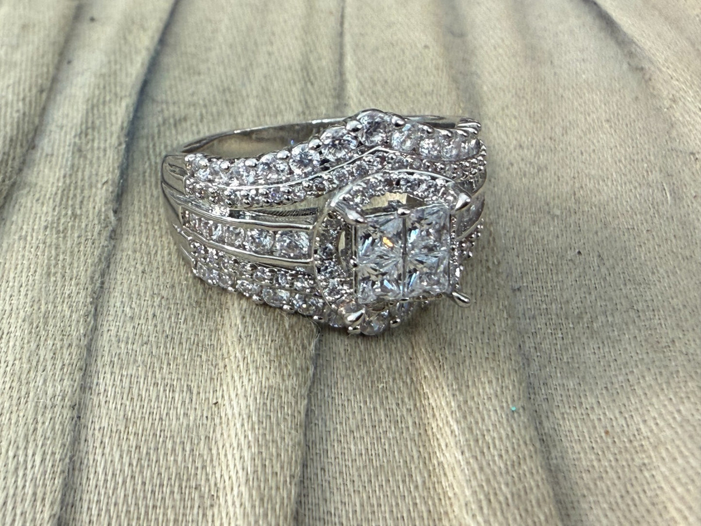 Sparkly Silver Tone Rhinestone Princess Cut Cluster Halo Bridal Ring Size U