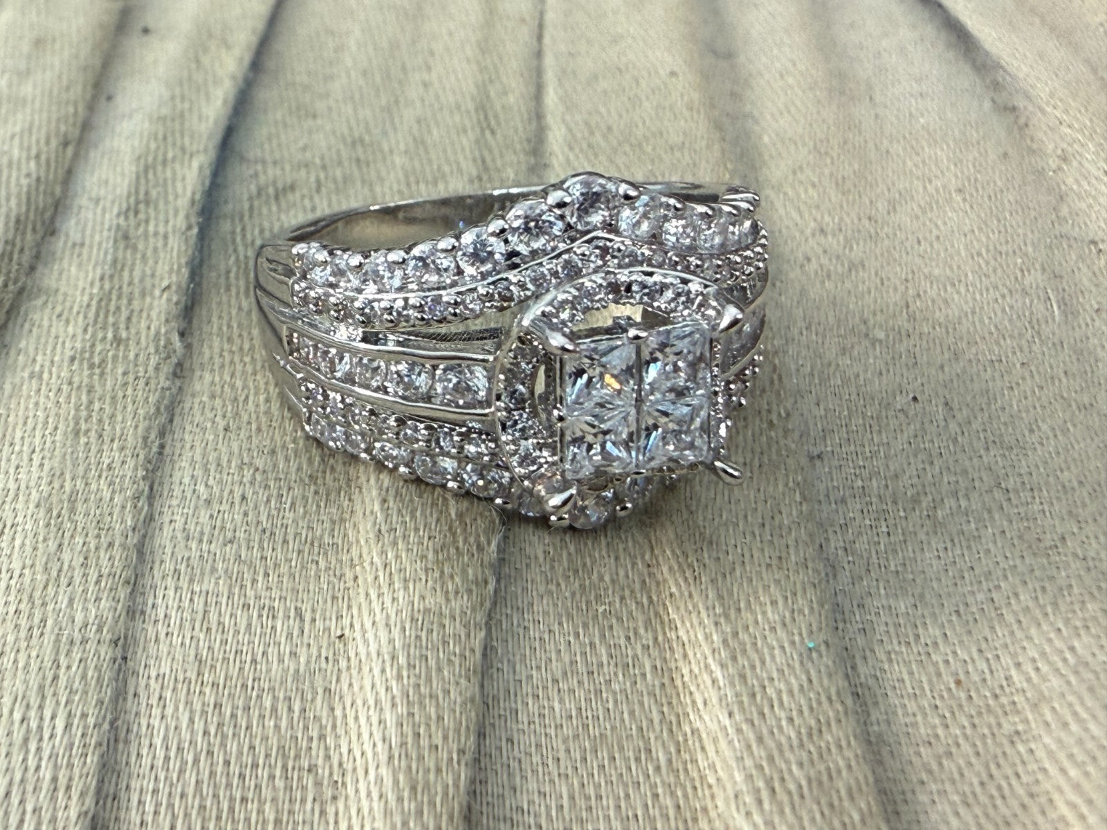 Sparkly Silver Tone Rhinestone Princess Cut Cluster Halo Bridal Ring Size U