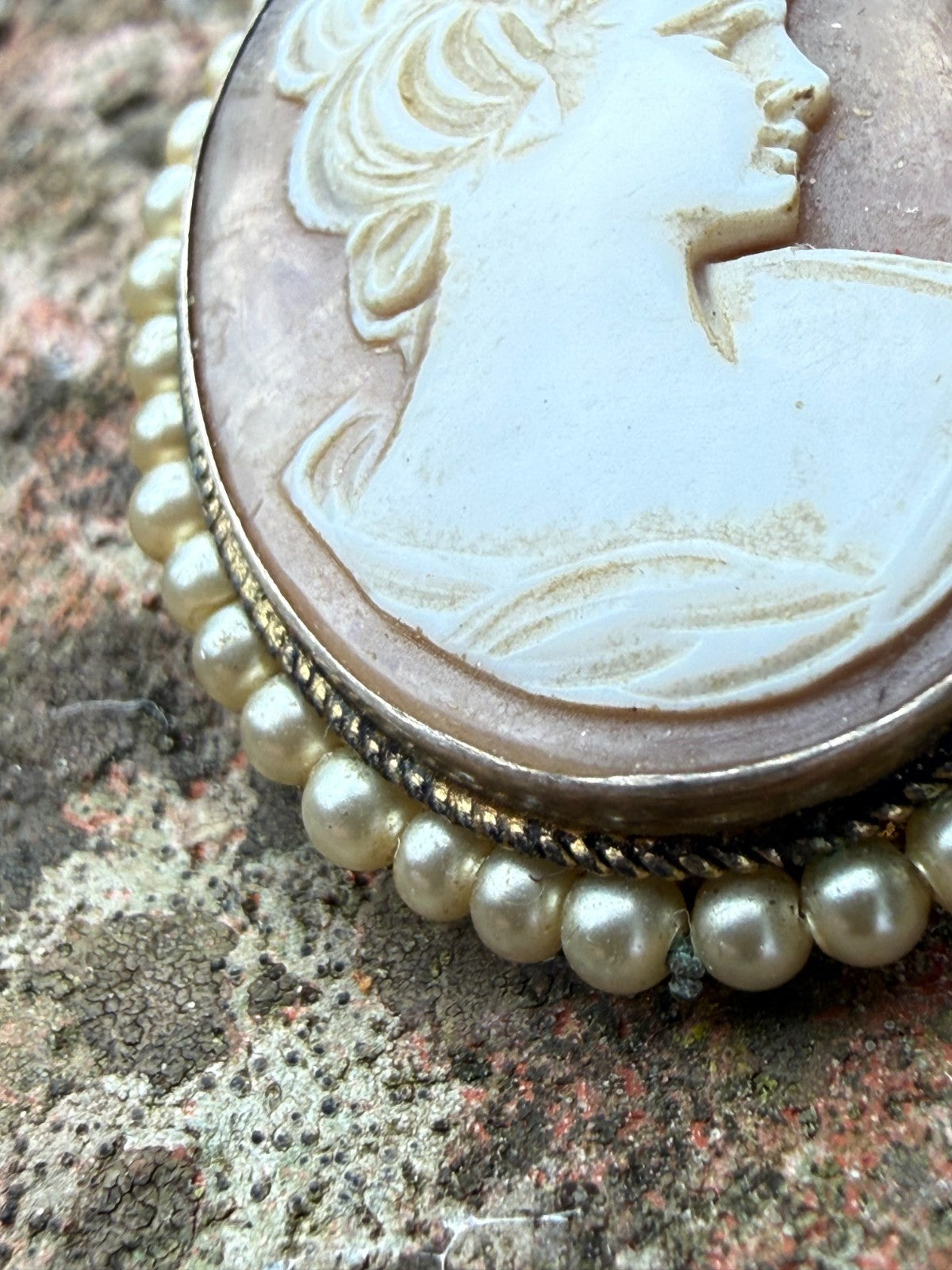Vintage 800 Silver Gilt Shell Cameo Brooch Pin Petite Faux Seed Pearl Portrait