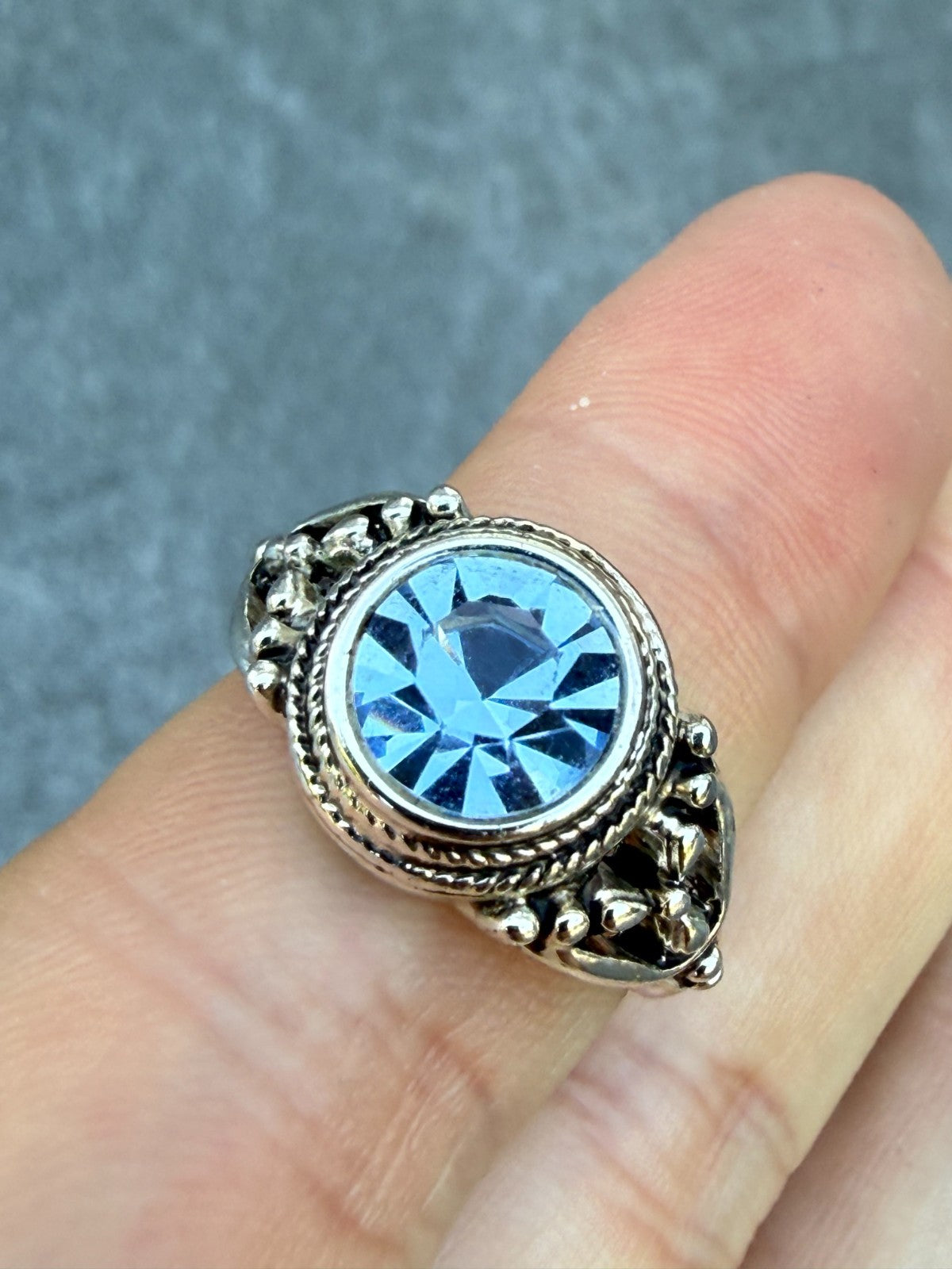 Sparkly Pale Blue Ring Silver Tone Glass Paste Cocktail Statement Size S