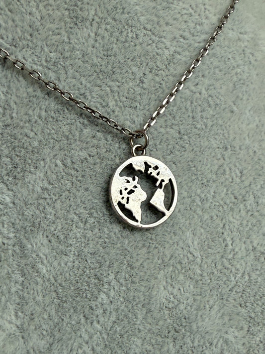 Sterling Silver 925 Globe World Map Pendant Necklace Cable Chain 46cm