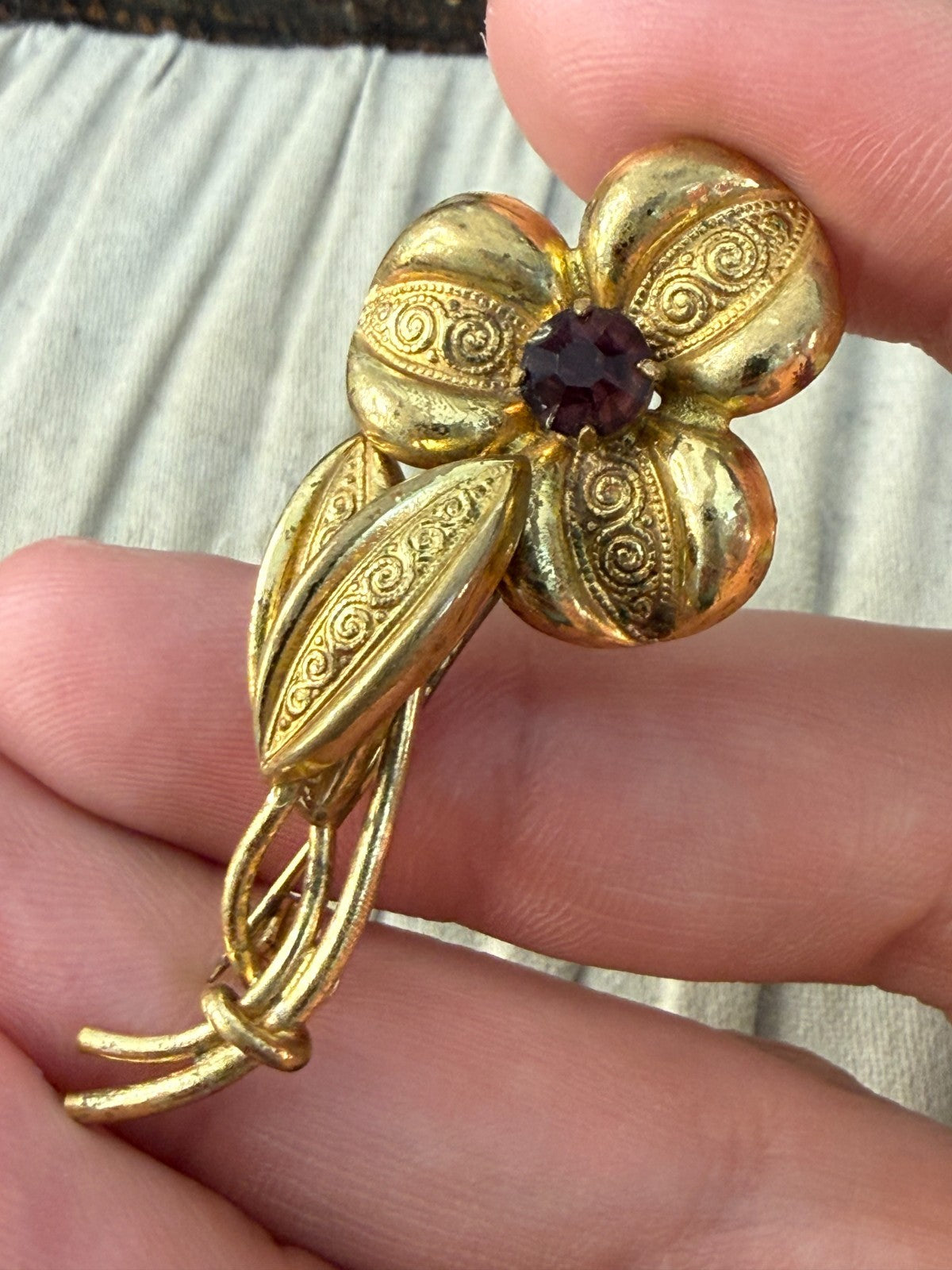 Vintage Single Flower Brooch Red Glass Rhinestone Ornate Gold Tone Floral Pin