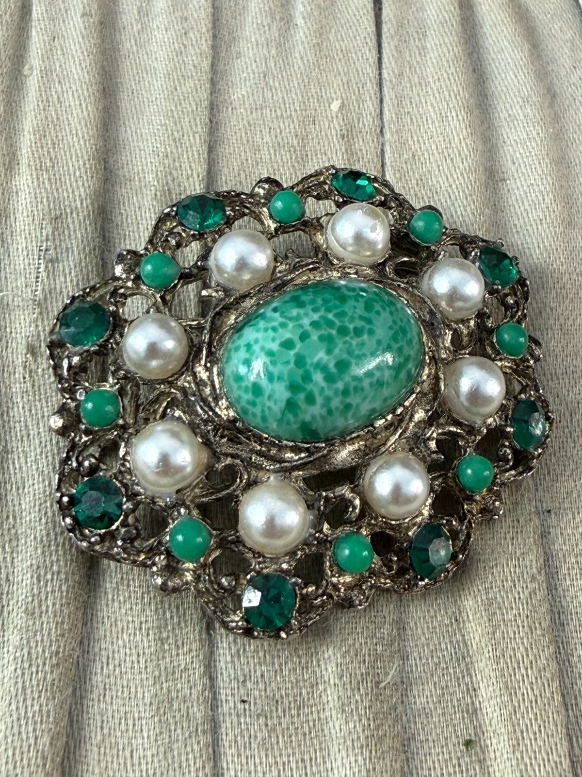 Vintage Hollywood Brooch Green Glass Faux Pearl Rhinestone Gold Tone Pin