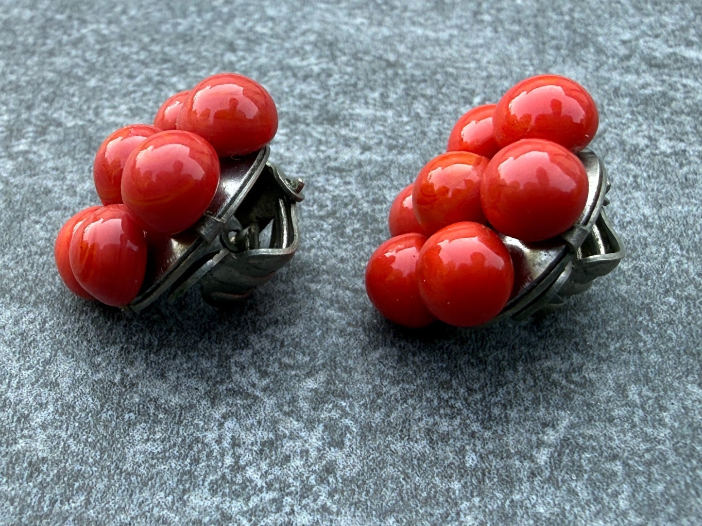 Vintage Red Glass Clip On Earrings Silver Tone Mid Century Floral Bead Bright