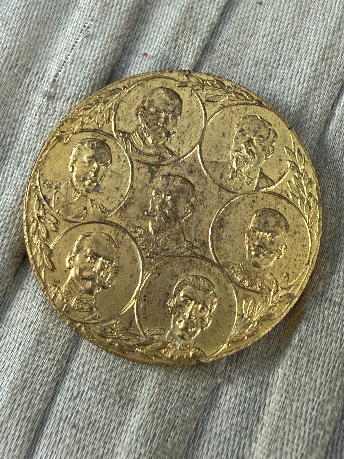 Antique WWI 1914 Pro Causa Justitiae Medal Allied Leaders Commemorative Gilt
