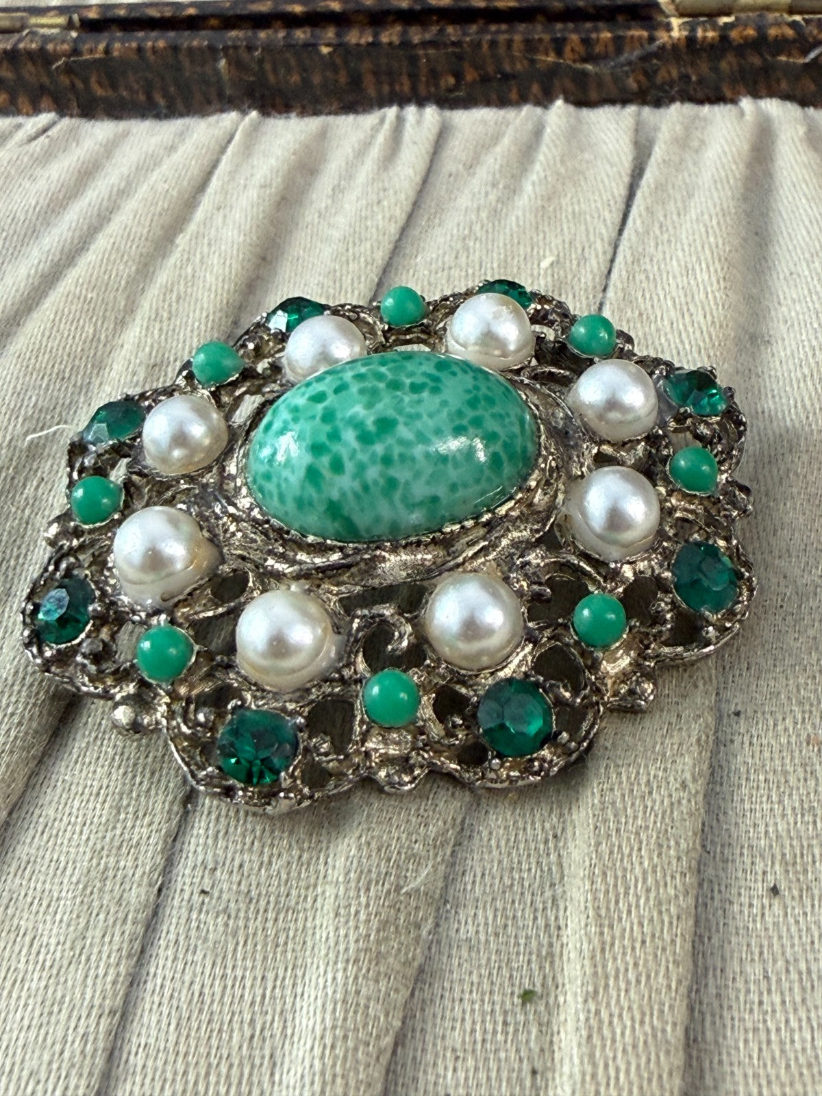 Vintage Hollywood Brooch Green Glass Faux Pearl Rhinestone Gold Tone Pin
