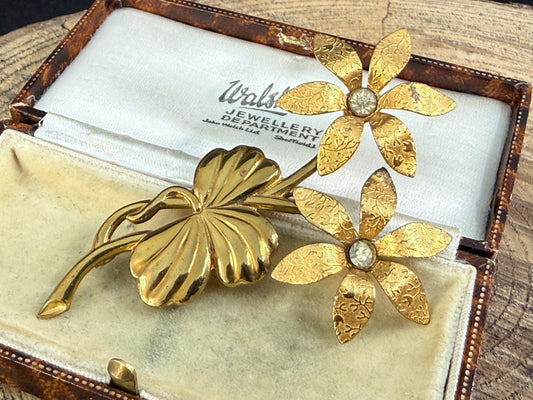 Vintage Gold Tone Double Daisy Spray Brooch Clear Rhinestone Floral Mid Century