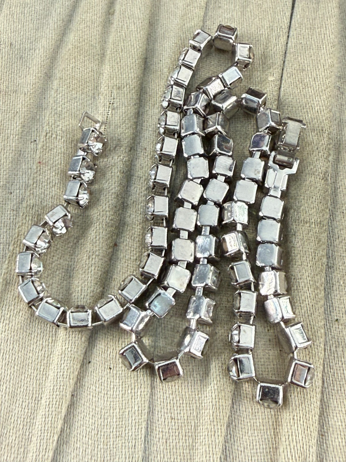Vintage Sparkly Single Strand Collet Necklace 42cm Silver Tone Diamante Glass